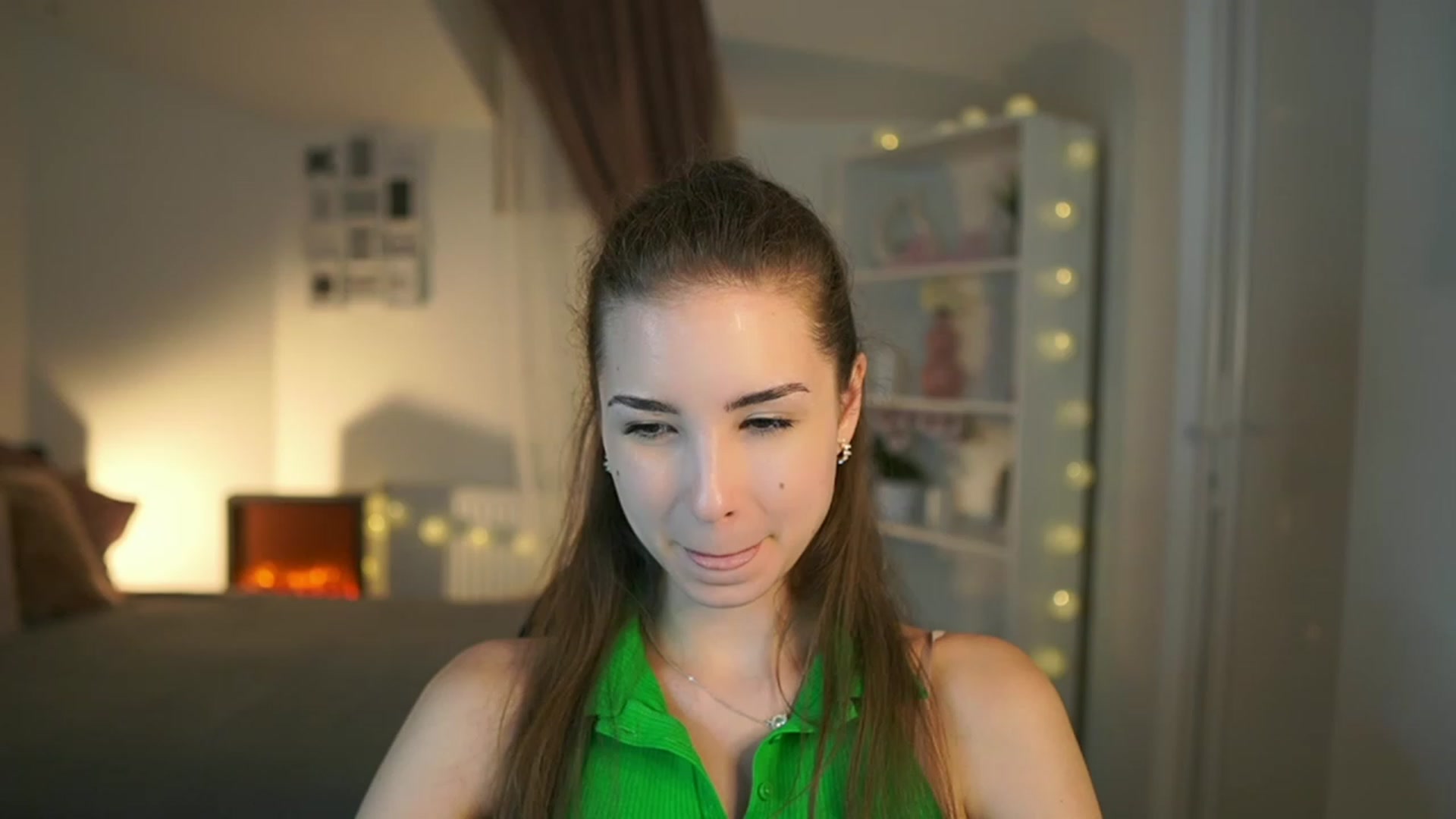 Gallery image thumbnail from Shy_jane's myfreecams stream on, 06/29/2023, 15:50 image 4 of 20