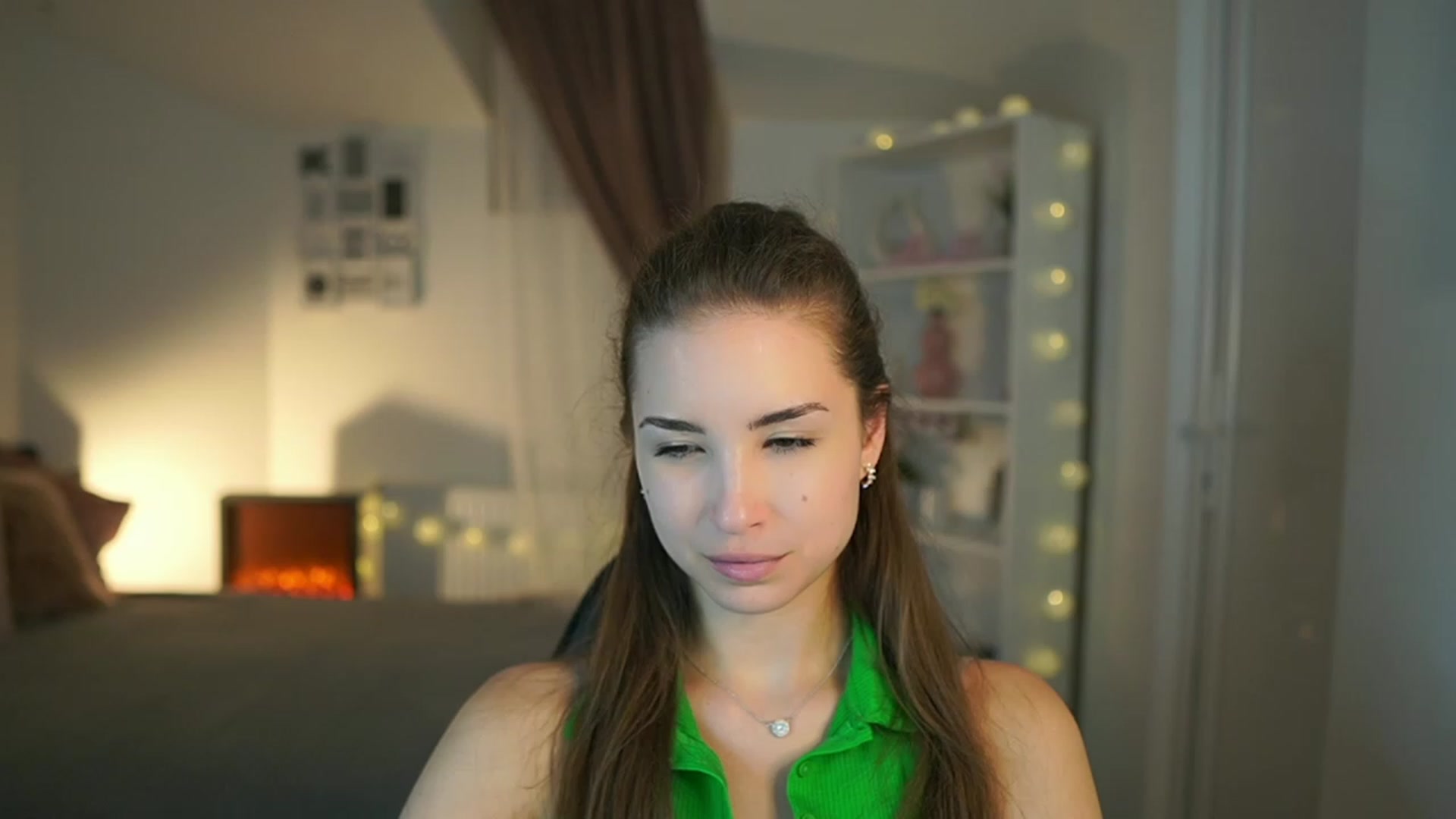 Gallery image thumbnail from Shy_jane's myfreecams stream on, 06/29/2023, 17:40 image 16 of 20