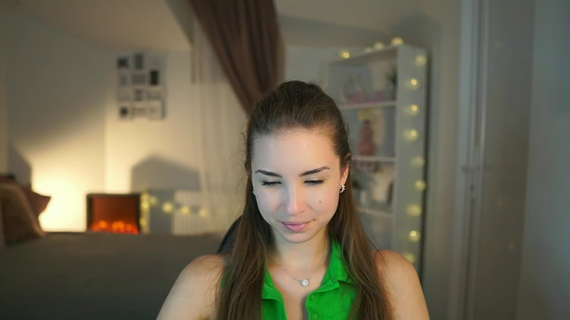 Gallery image thumbnail from Shy_jane's myfreecams stream on, 06/29/2023, 17:40 image 19 of 20