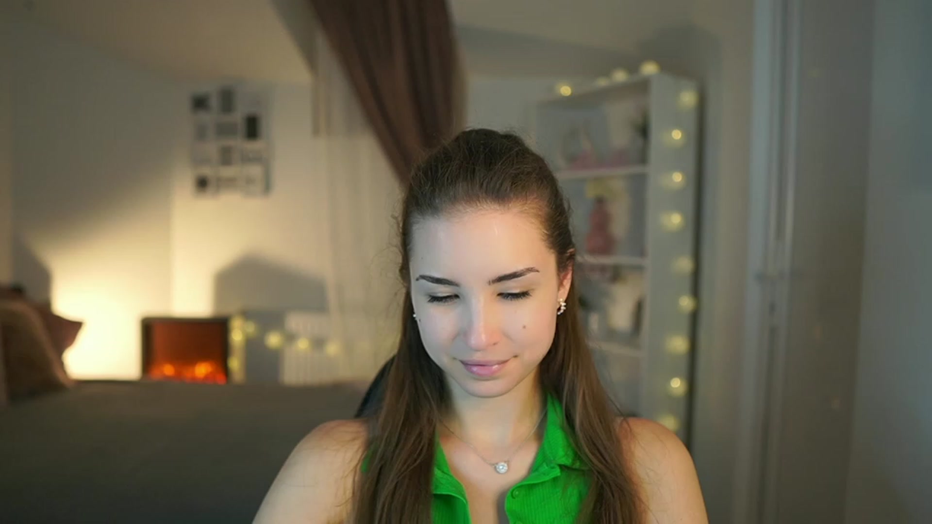 Gallery image thumbnail from Shy_jane's myfreecams stream on, 06/29/2023, 17:40 image 18 of 20