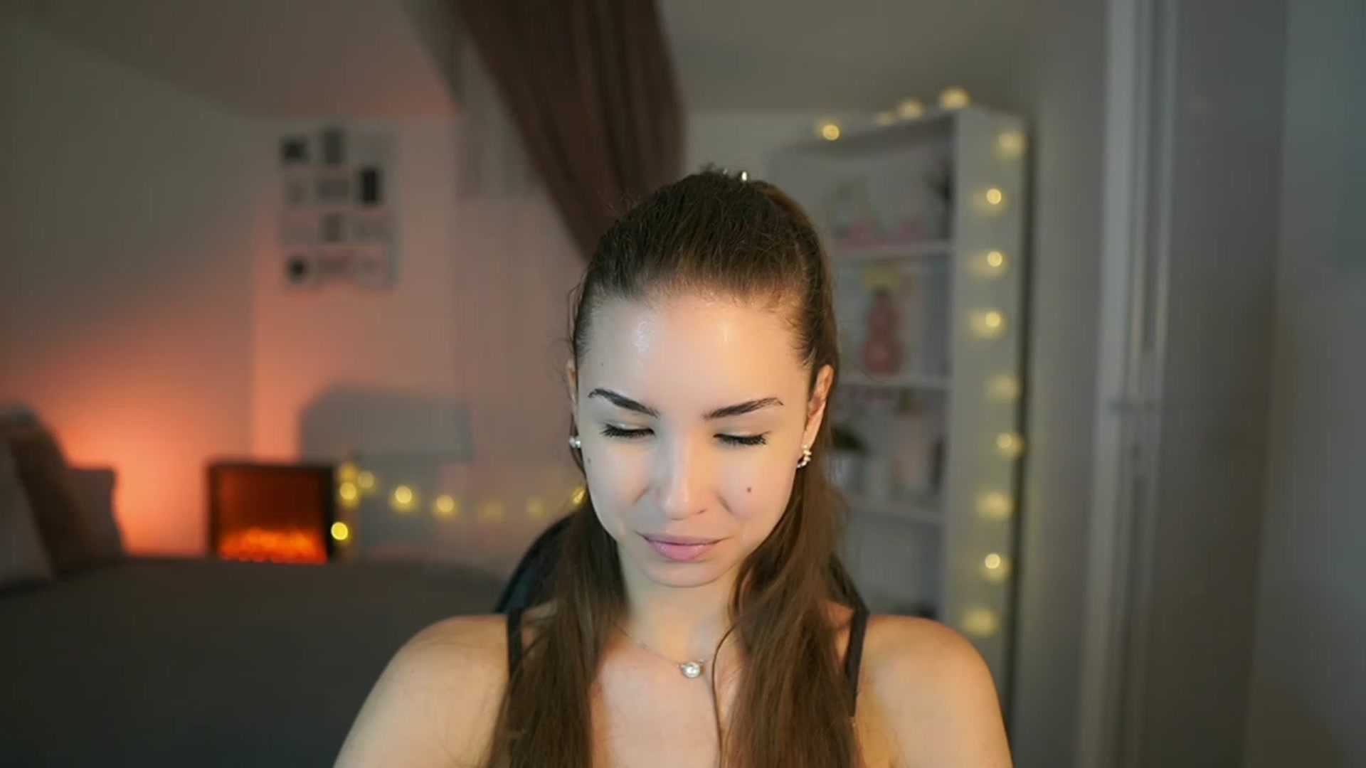 Gallery image thumbnail from Shy_jane's myfreecams stream on, 06/30/2023, 10:40 image 1 of 20