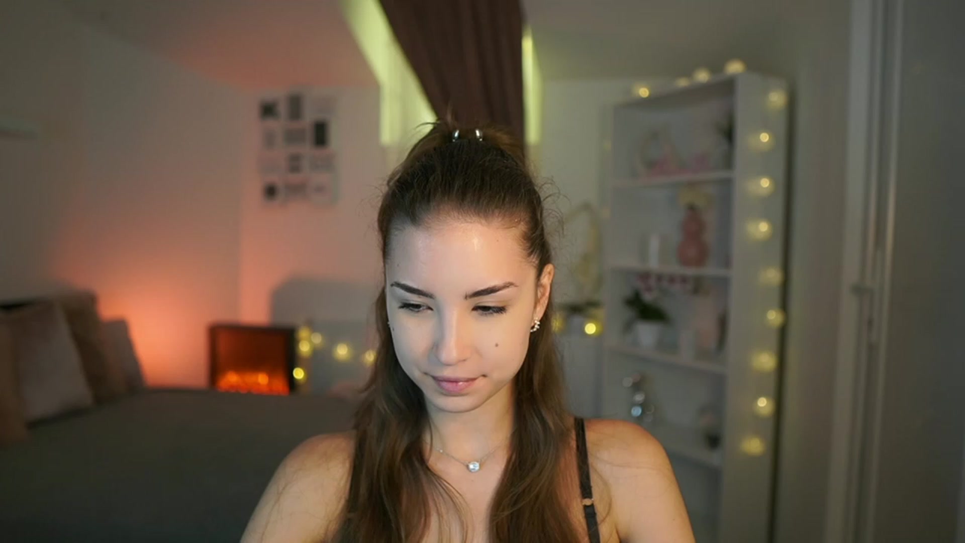 Gallery image thumbnail from Shy_jane's myfreecams stream on, 07/08/2023, 09:43 image 20 of 20