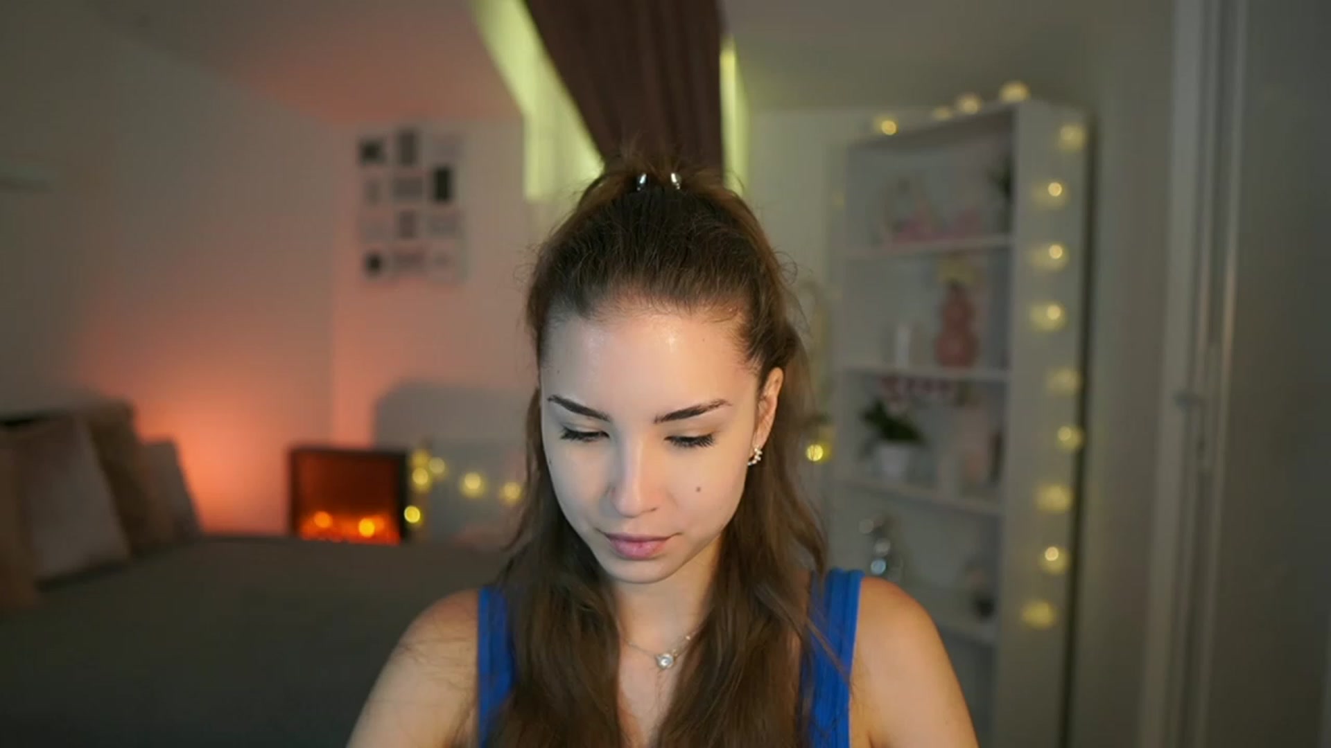 Gallery image thumbnail from Shy_jane's myfreecams stream on, 07/08/2023, 09:43 image 6 of 20
