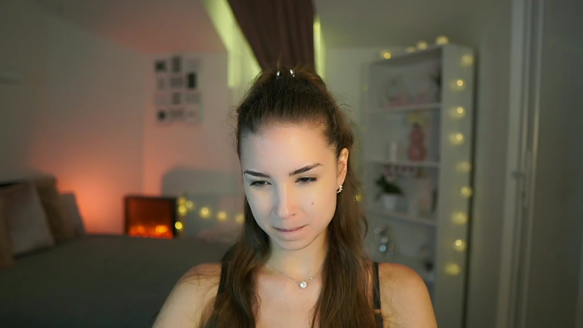 Gallery image thumbnail from Shy_jane's myfreecams stream on, 07/08/2023, 10:53 image 13 of 20