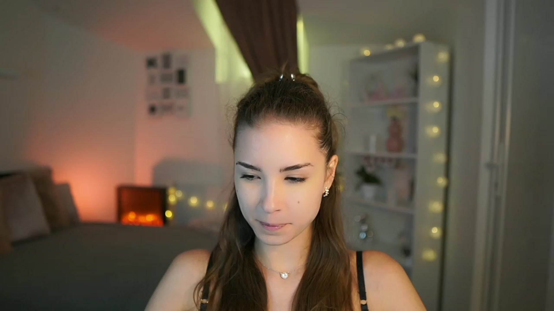 Gallery image thumbnail from Shy_jane's myfreecams stream on, 07/08/2023, 11:50 image 20 of 20