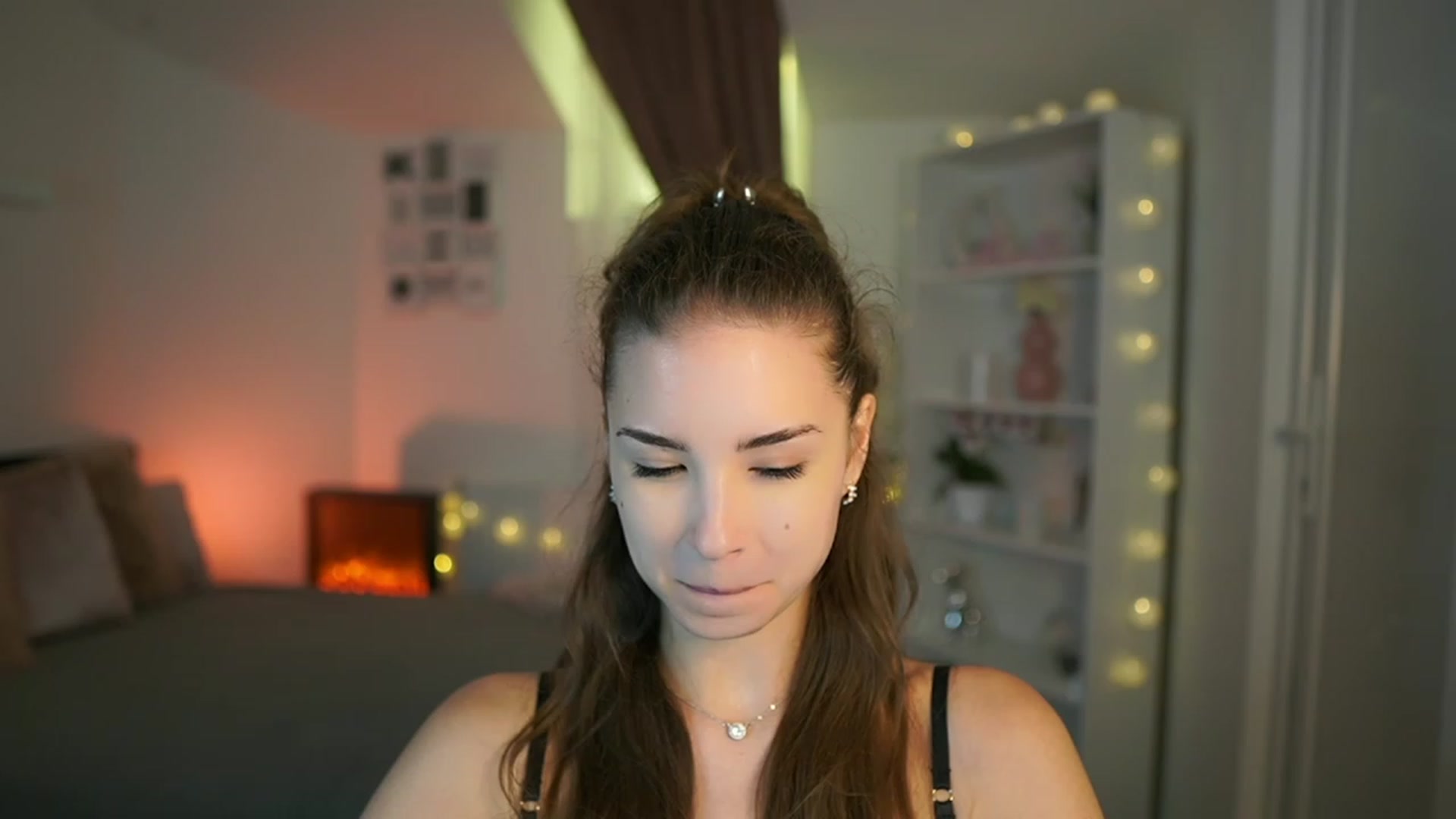 Gallery image thumbnail from Shy_jane's myfreecams stream on, 07/08/2023, 11:50 image 12 of 20