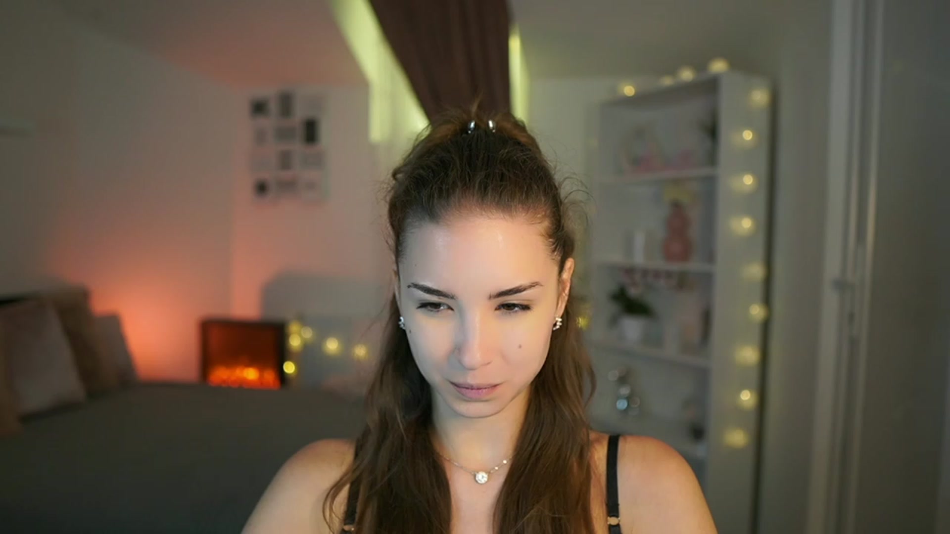 Gallery image thumbnail from Shy_jane's myfreecams stream on, 07/08/2023, 11:50 image 7 of 20