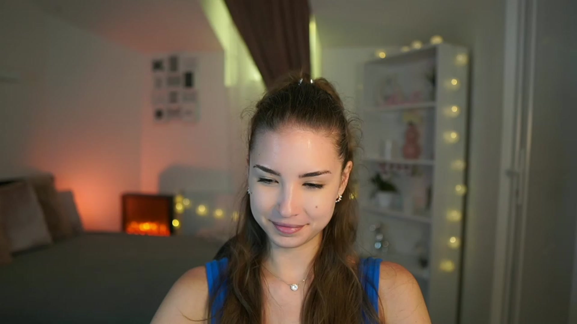Gallery image thumbnail from Shy_jane's myfreecams stream on, 07/08/2023, 14:37 image 4 of 20