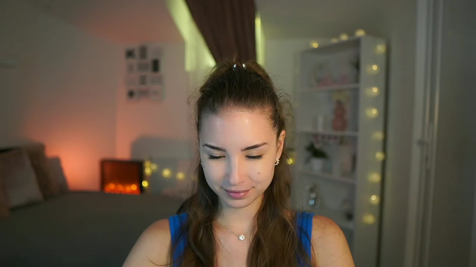 Gallery image thumbnail from Shy_jane's myfreecams stream on, 07/08/2023, 14:37 image 3 of 20