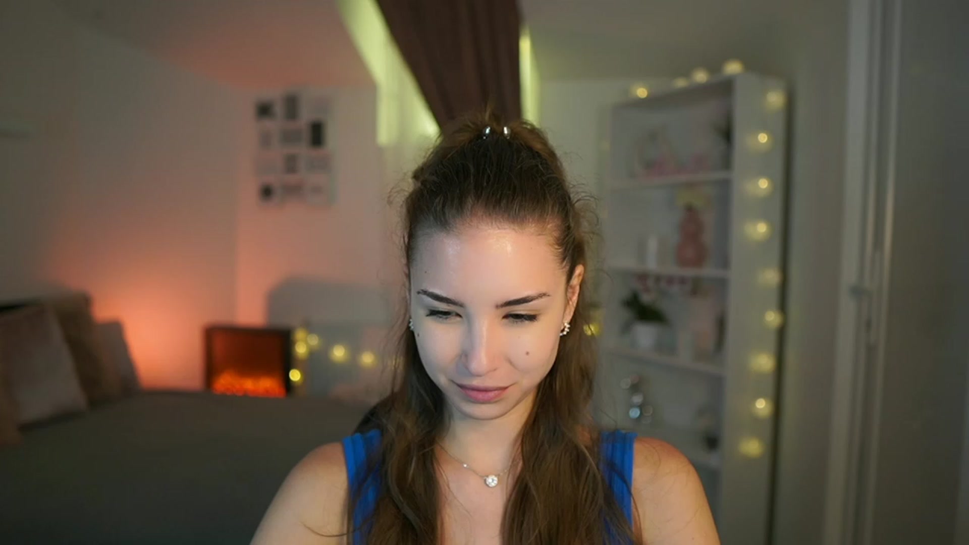 Gallery image thumbnail from Shy_jane's myfreecams stream on, 07/08/2023, 14:37 image 2 of 20