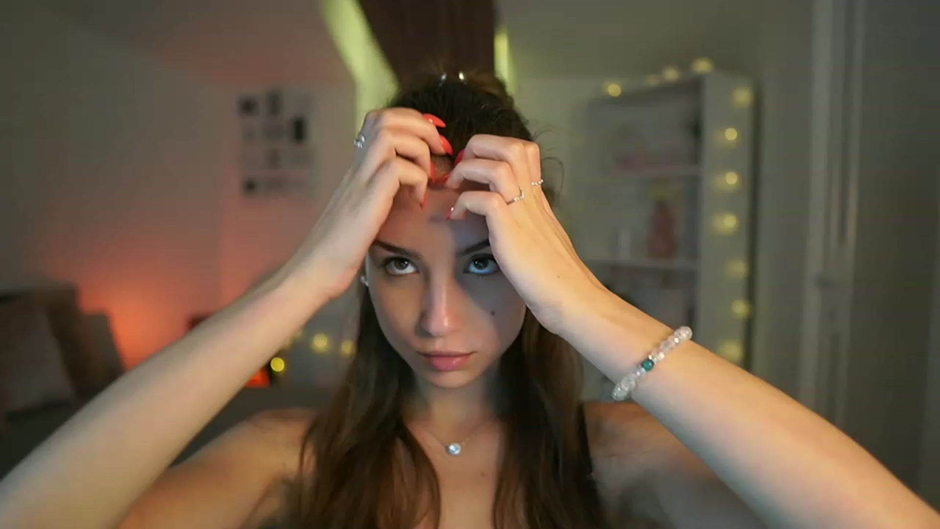 Gallery image thumbnail from Shy_jane's myfreecams stream on, 07/08/2023, 16:45 image 15 of 20