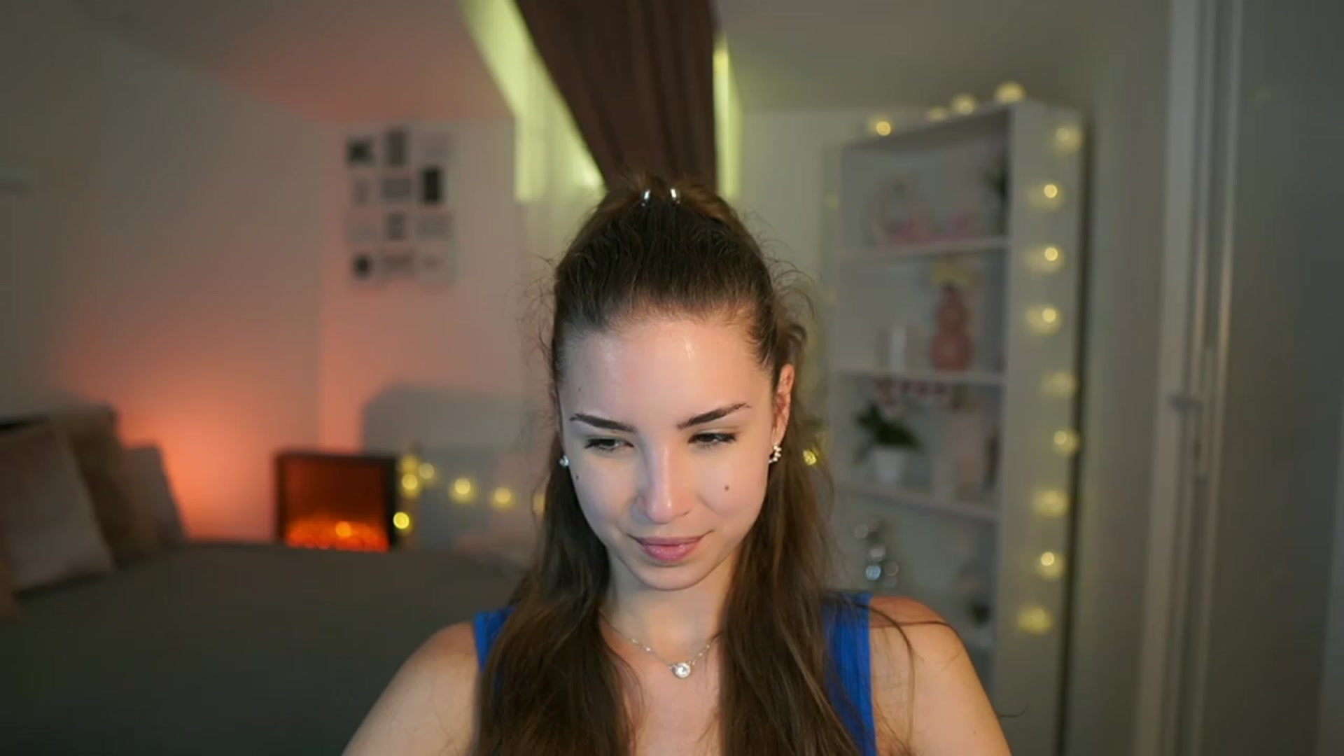Gallery image thumbnail from Shy_jane's myfreecams stream on, 07/08/2023, 17:59 image 8 of 20