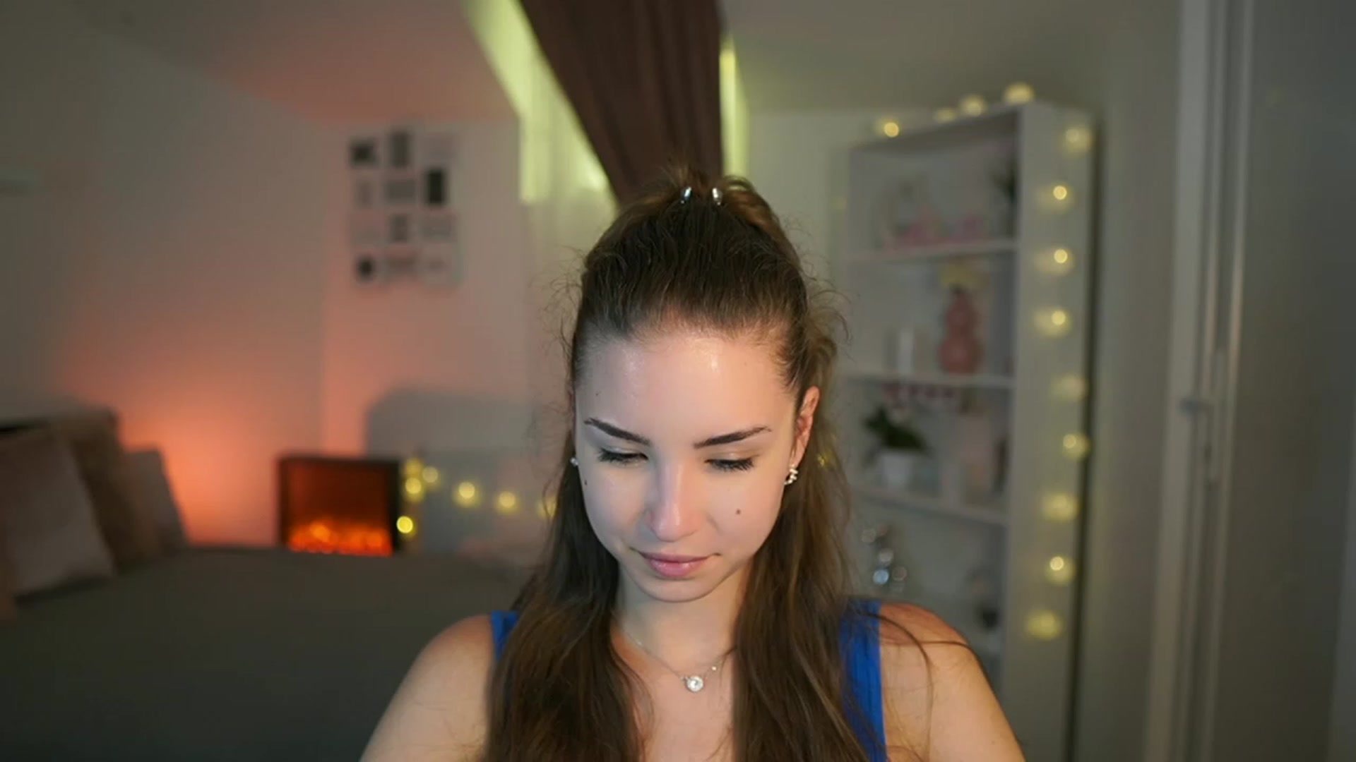 Gallery image thumbnail from Shy_jane's myfreecams stream on, 07/08/2023, 17:59 image 2 of 20