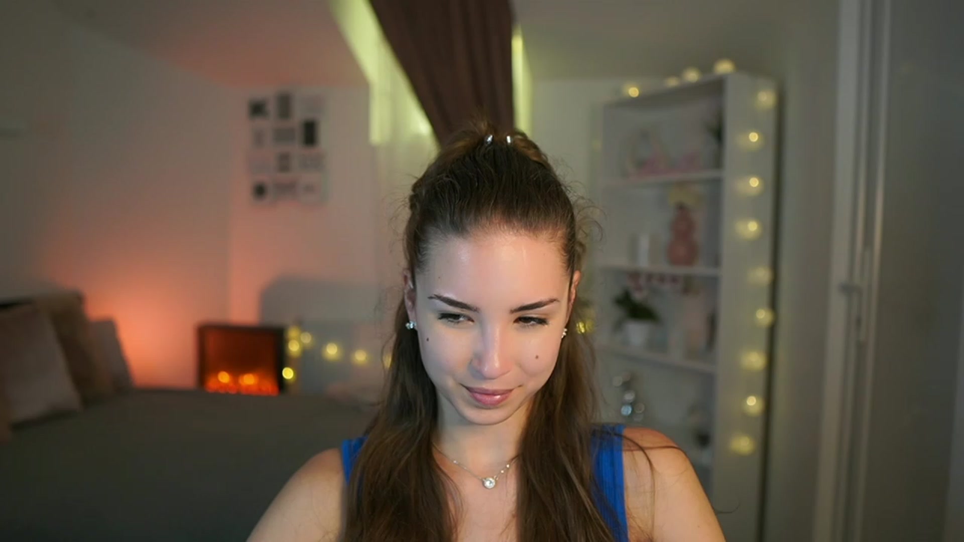 Gallery image thumbnail from Shy_jane's myfreecams stream on, 07/08/2023, 17:59 image 9 of 20