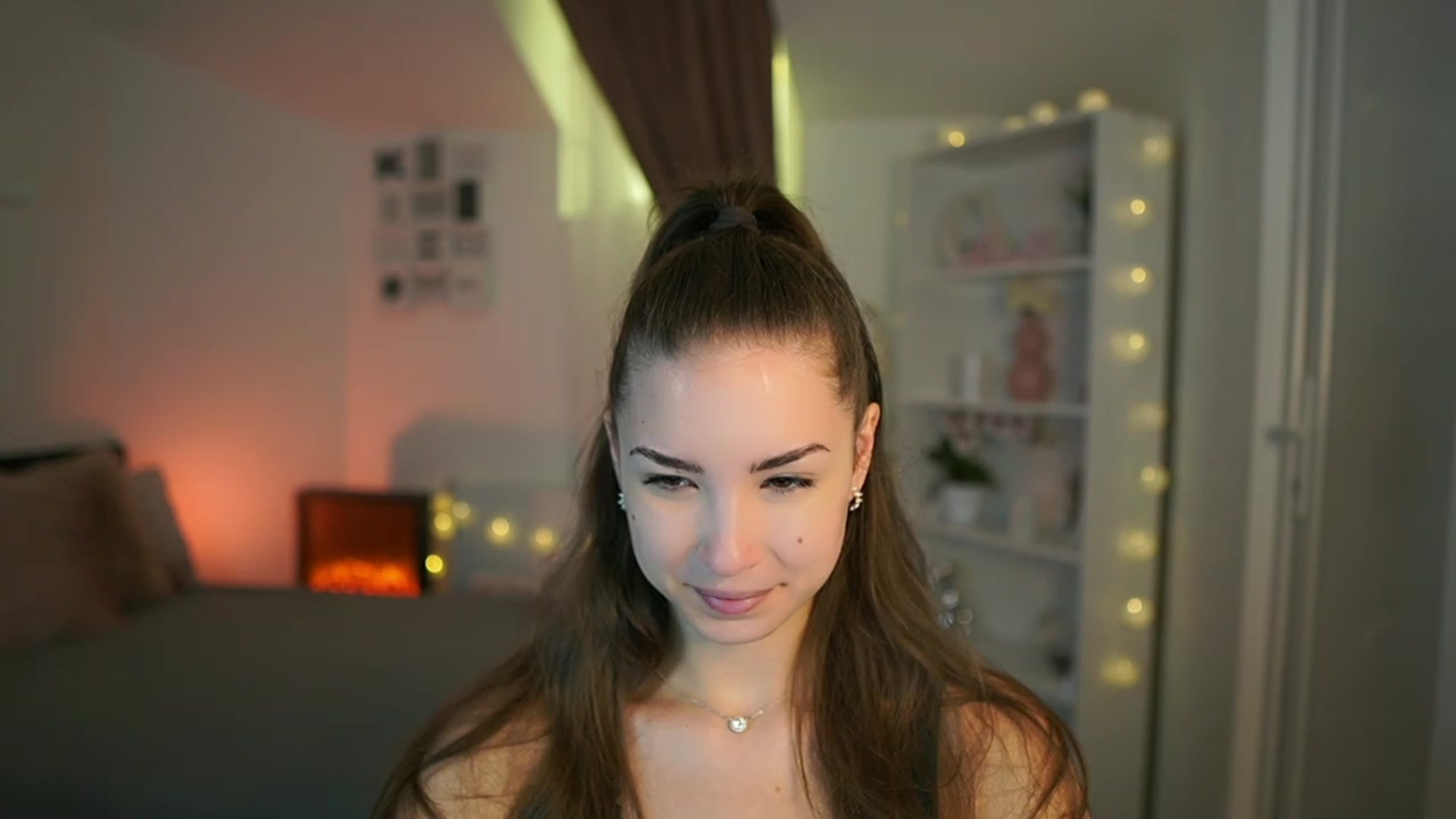 Gallery image thumbnail from Shy_jane's myfreecams stream on, 07/09/2023, 08:50 image 19 of 20