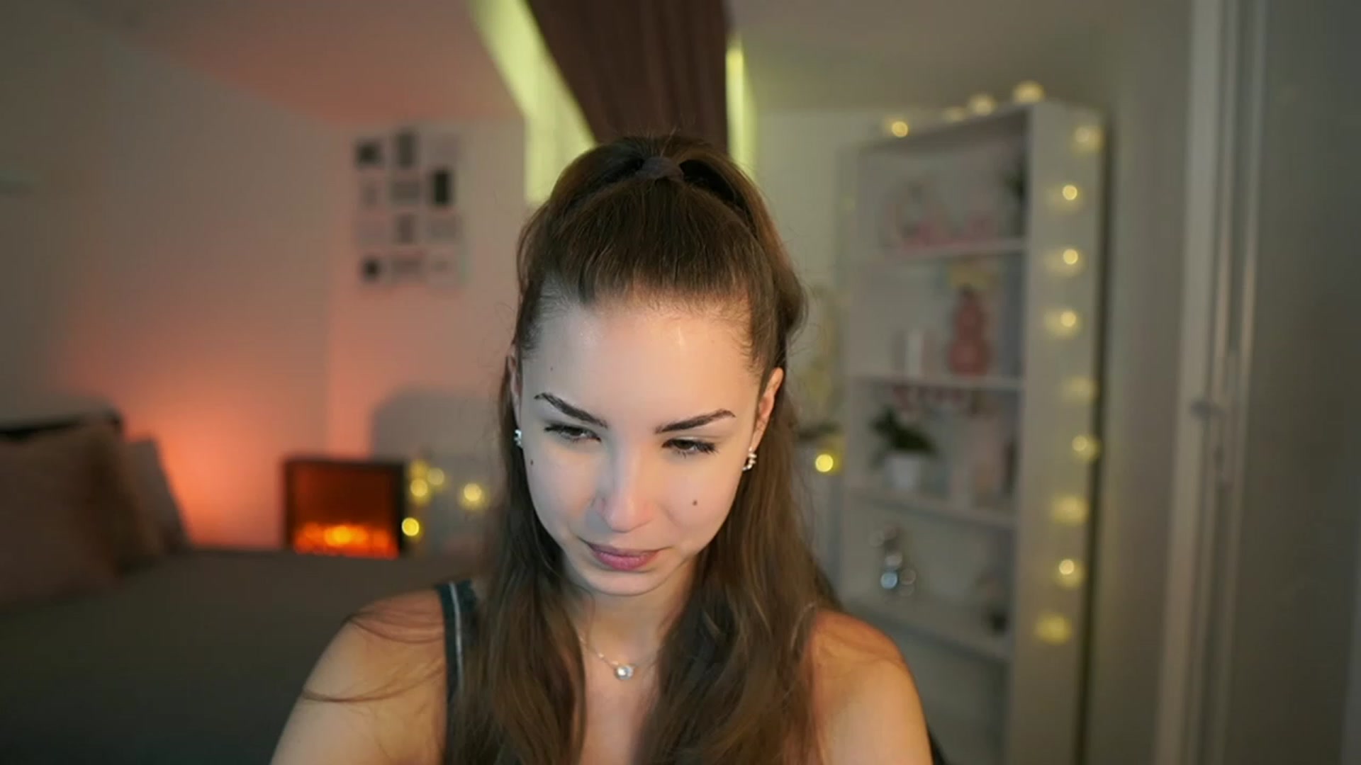 Gallery image thumbnail from Shy_jane's myfreecams stream on, 07/09/2023, 11:40 image 4 of 20