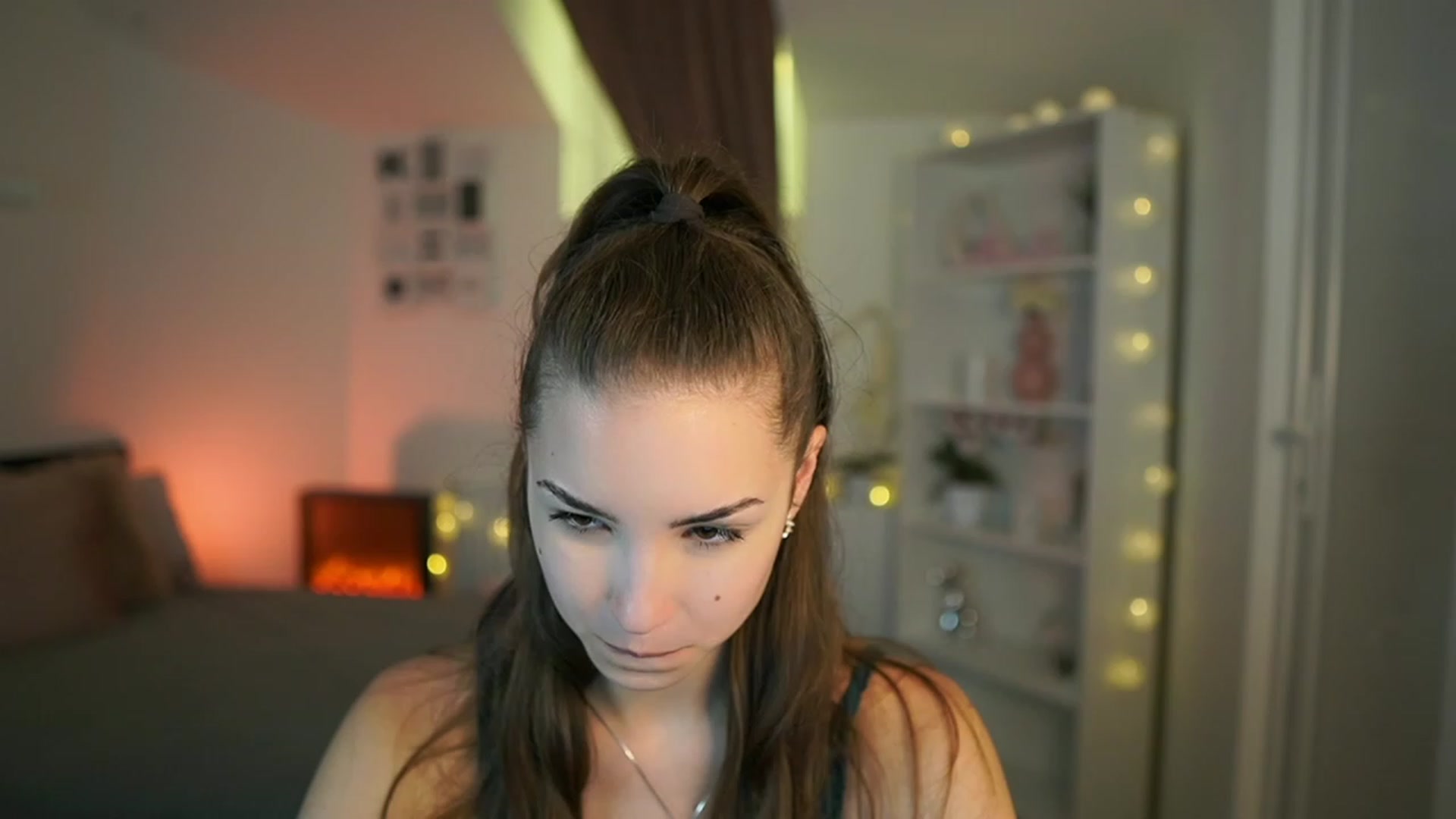 Gallery image thumbnail from Shy_jane's myfreecams stream on, 07/09/2023, 14:38 image 20 of 20