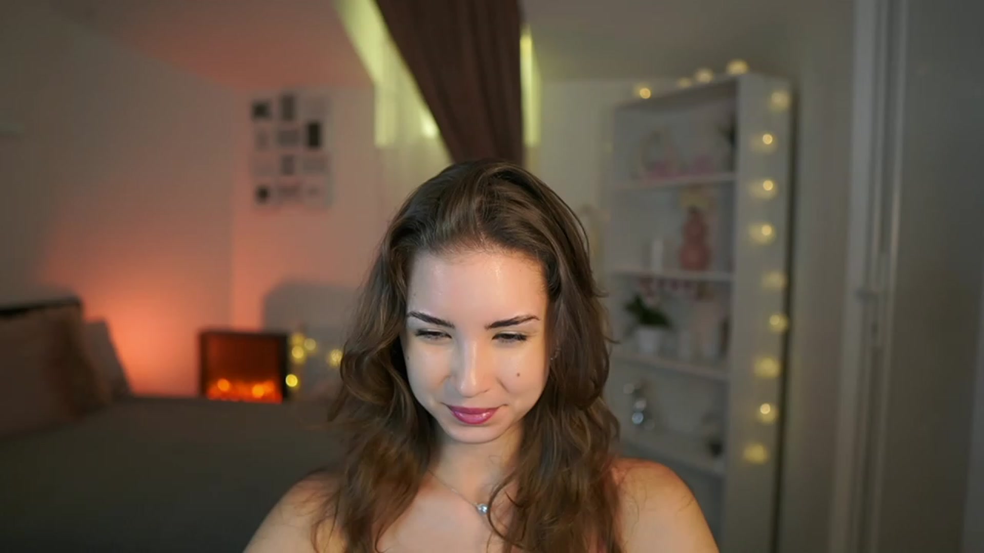 Gallery image thumbnail from Shy_jane's myfreecams stream on, 07/11/2023, 09:01 image 10 of 20