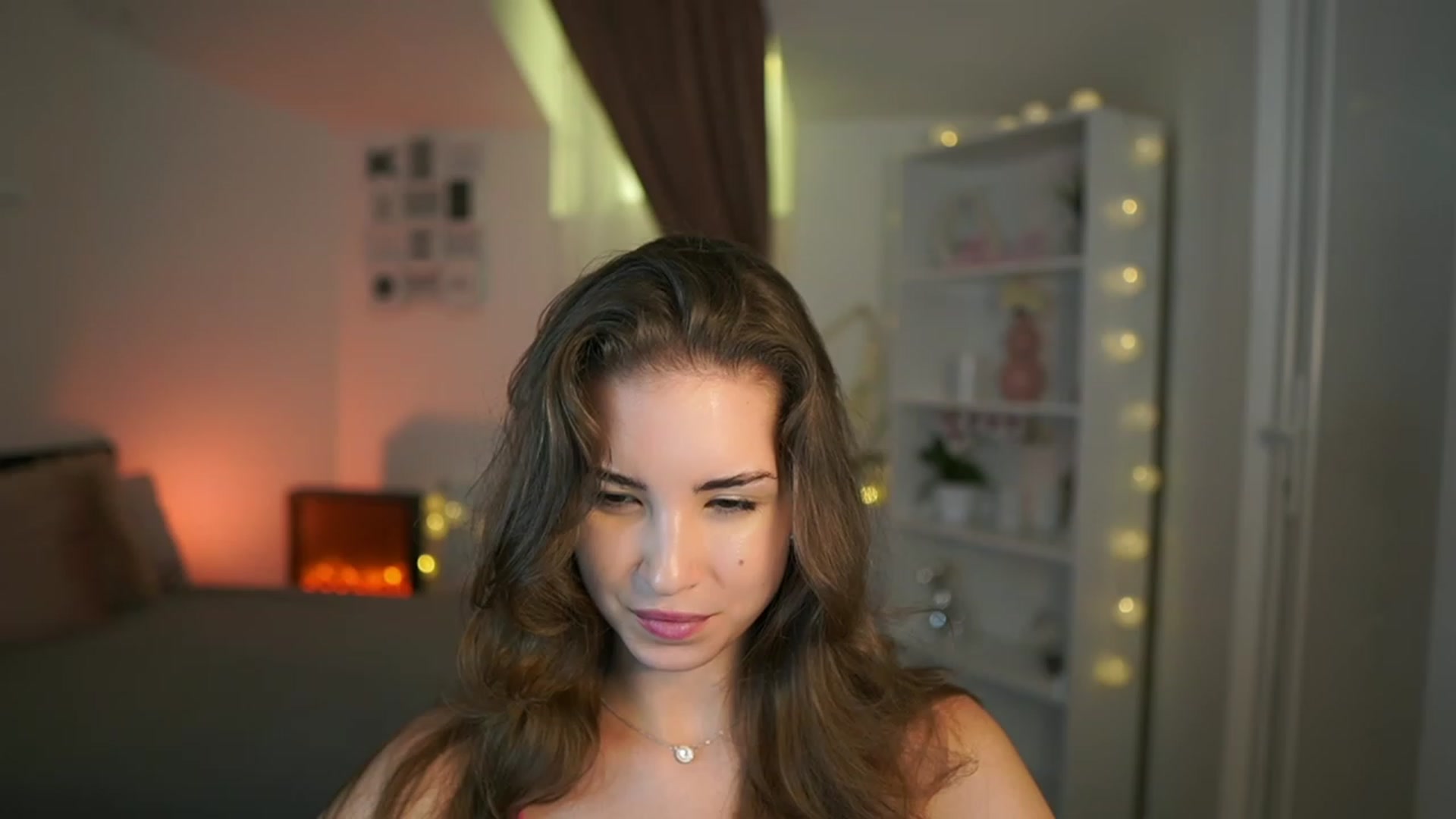 Gallery image thumbnail from Shy_jane's myfreecams stream on, 07/11/2023, 11:20 image 16 of 20