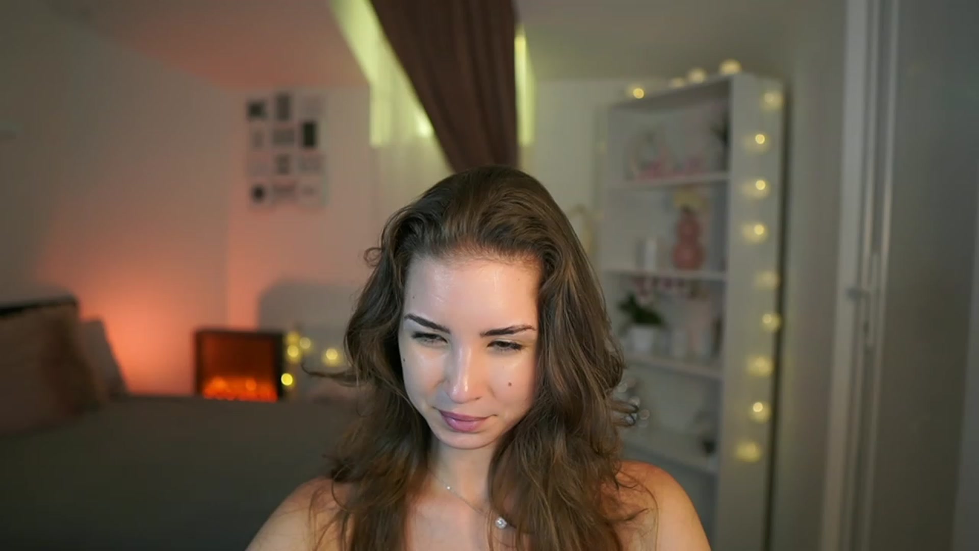 Gallery image thumbnail from Shy_jane's myfreecams stream on, 07/11/2023, 15:52 image 4 of 20