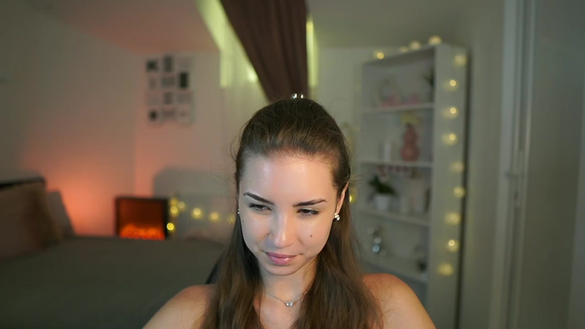 Gallery image thumbnail from Shy_jane's myfreecams stream on, 07/11/2023, 17:05 image 16 of 20
