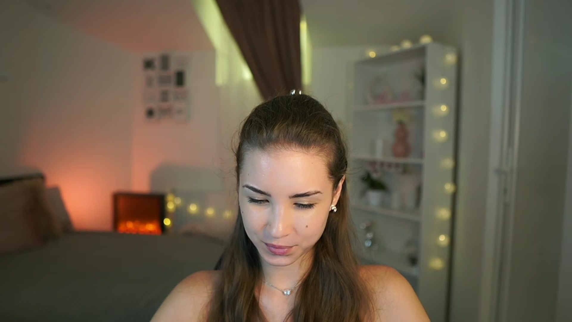 Gallery image thumbnail from Shy_jane's myfreecams stream on, 07/11/2023, 17:05 image 18 of 20
