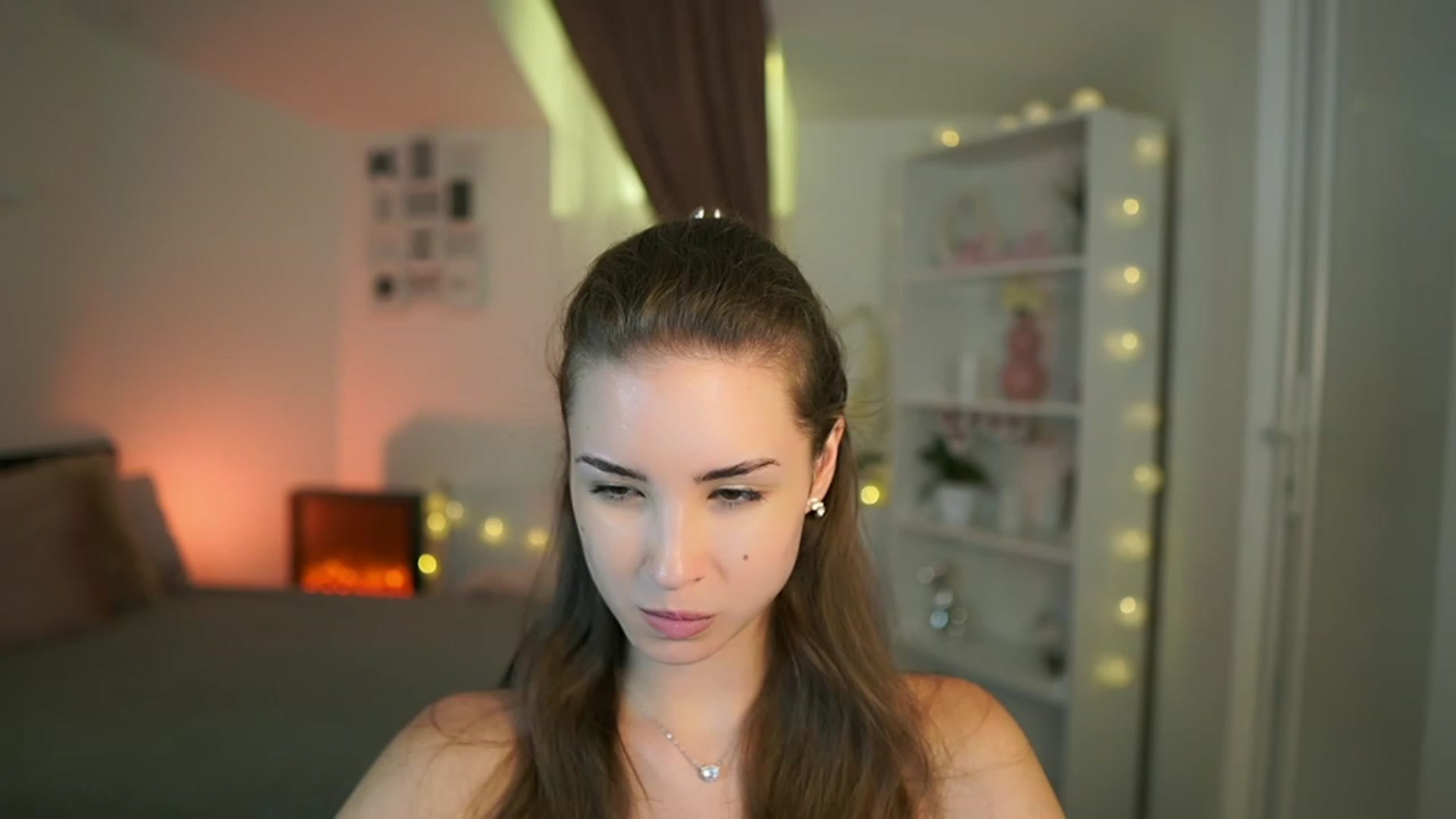 Gallery image thumbnail from Shy_jane's myfreecams stream on, 07/11/2023, 17:05 image 1 of 20