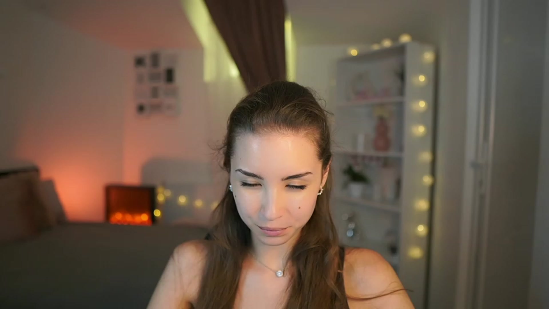 Gallery image thumbnail from Shy_jane's myfreecams stream on, 07/13/2023, 14:33 image 16 of 20