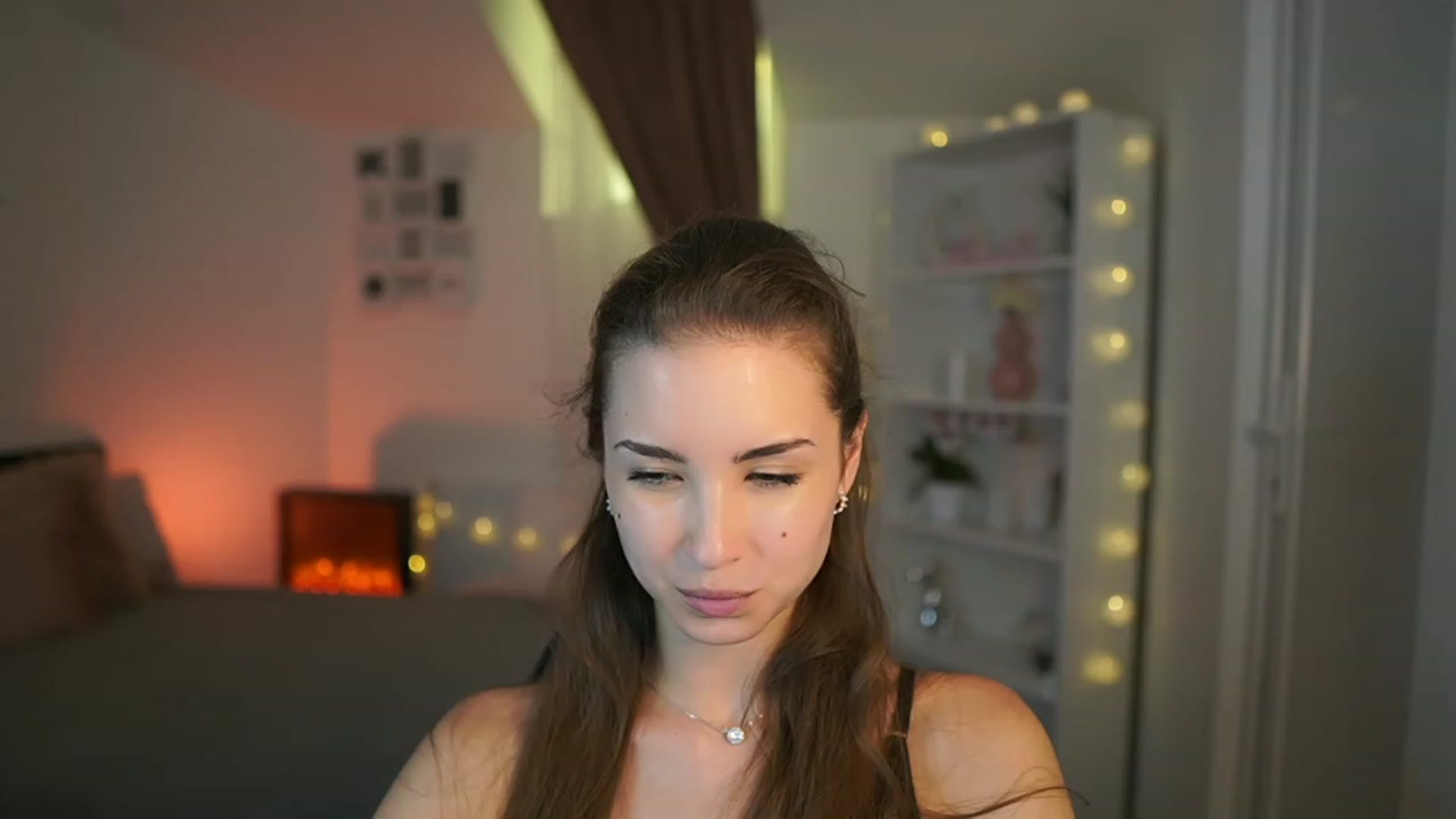 Gallery image thumbnail from Shy_jane's myfreecams stream on, 07/13/2023, 14:33 image 19 of 20