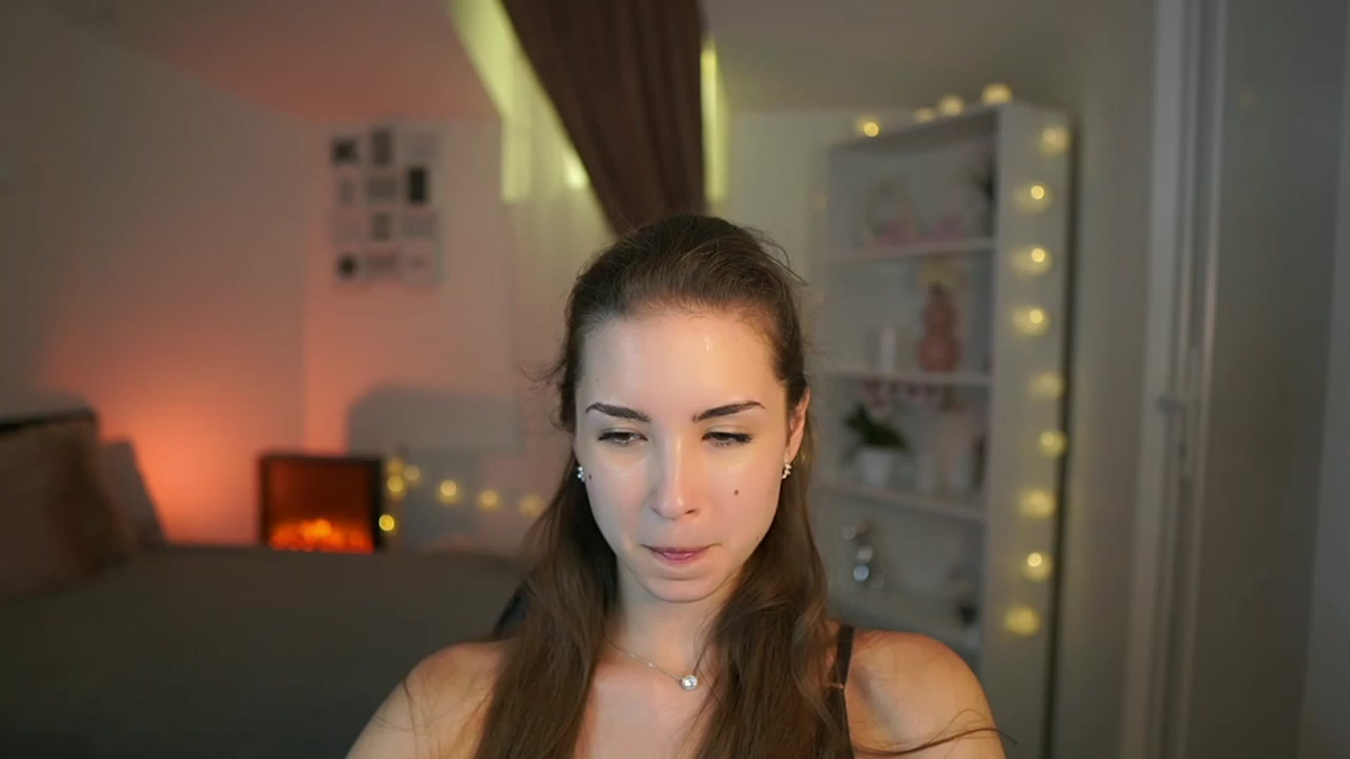 Gallery image thumbnail from Shy_jane's myfreecams stream on, 07/13/2023, 14:33 image 17 of 20