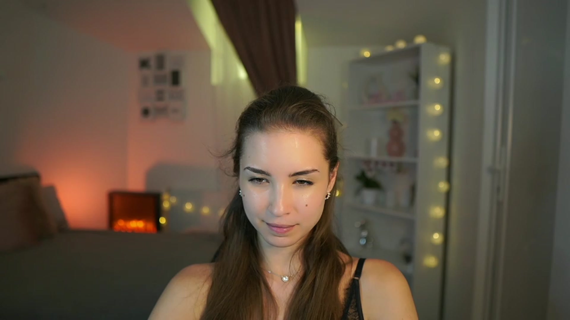 Gallery image thumbnail from Shy_jane's myfreecams stream on, 07/13/2023, 16:03 image 7 of 20