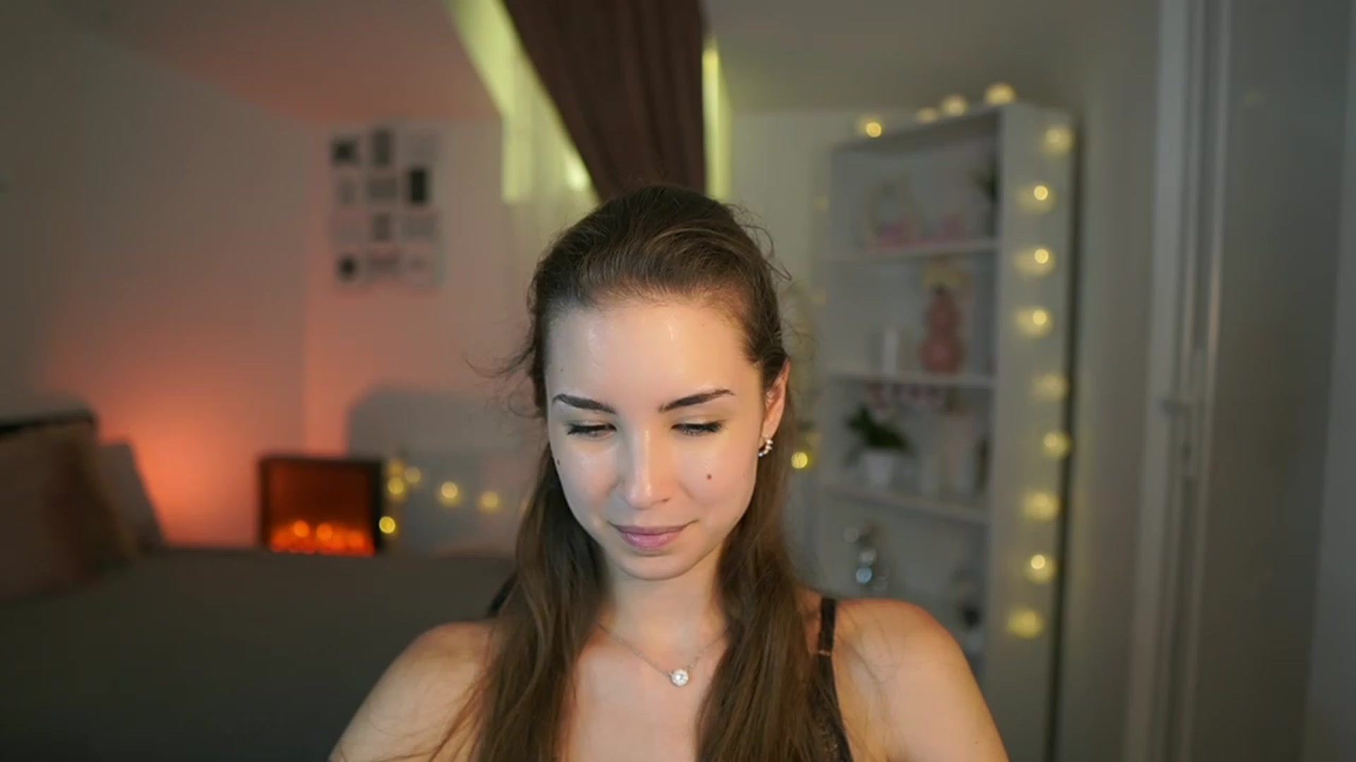 Gallery image thumbnail from Shy_jane's myfreecams stream on, 07/13/2023, 16:03 image 14 of 20