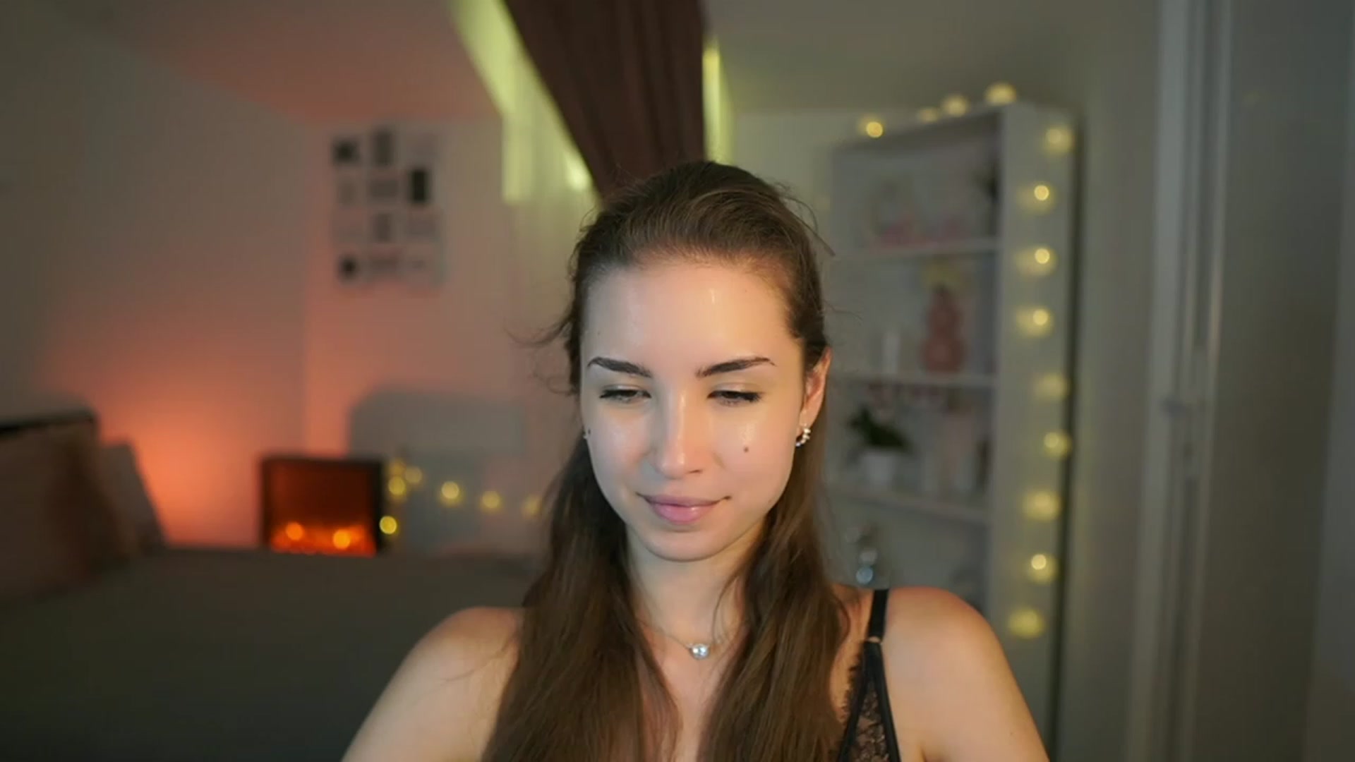 Gallery image thumbnail from Shy_jane's myfreecams stream on, 07/13/2023, 16:03 image 8 of 20