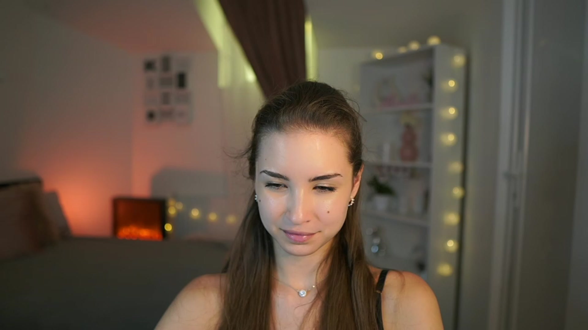 Gallery image thumbnail from Shy_jane's myfreecams stream on, 07/13/2023, 16:03 image 3 of 20