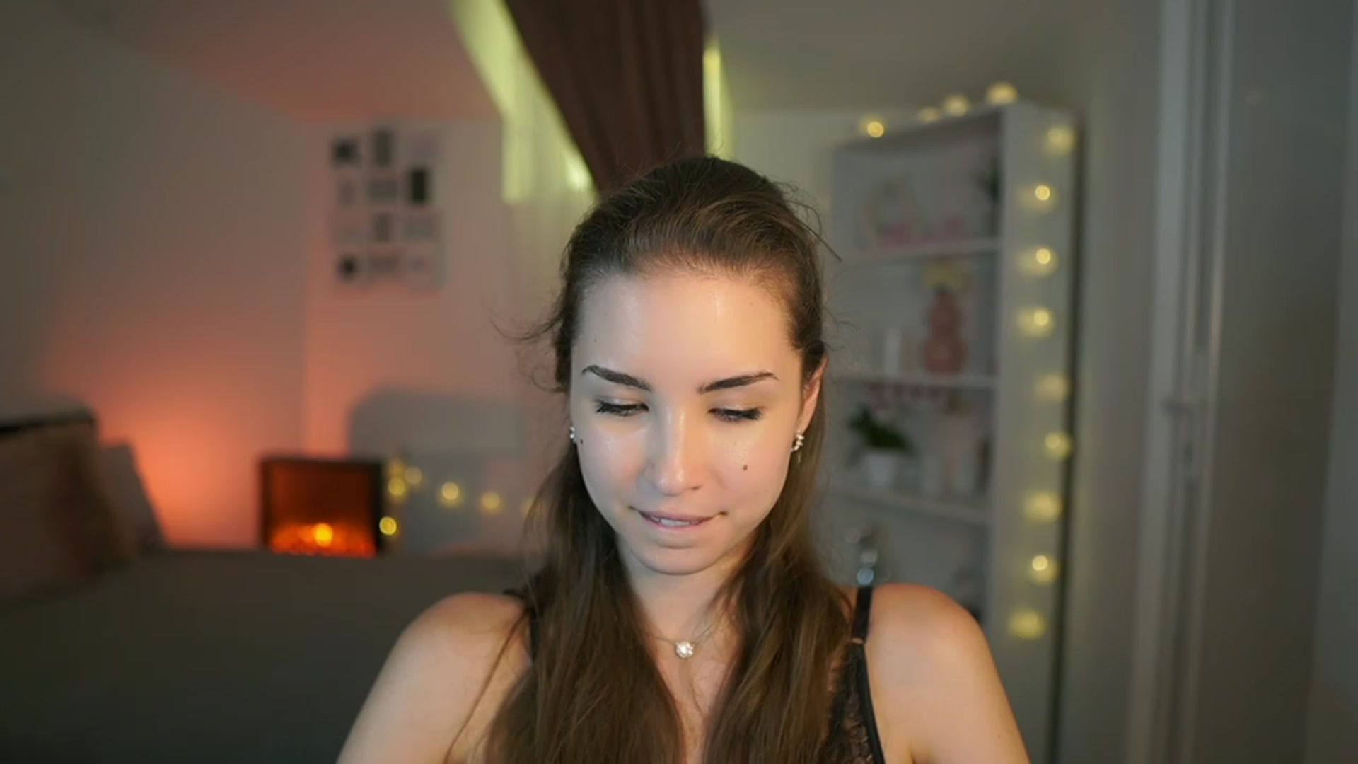 Gallery image thumbnail from Shy_jane's myfreecams stream on, 07/13/2023, 16:03 image 12 of 20