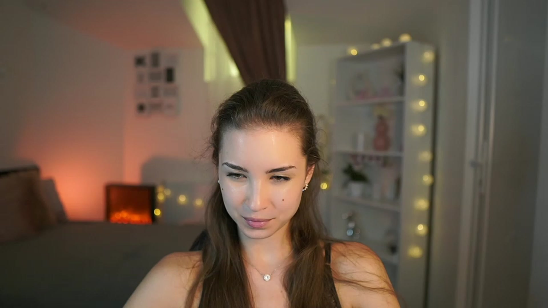 Gallery image thumbnail from Shy_jane's myfreecams stream on, 07/13/2023, 16:54 image 18 of 20