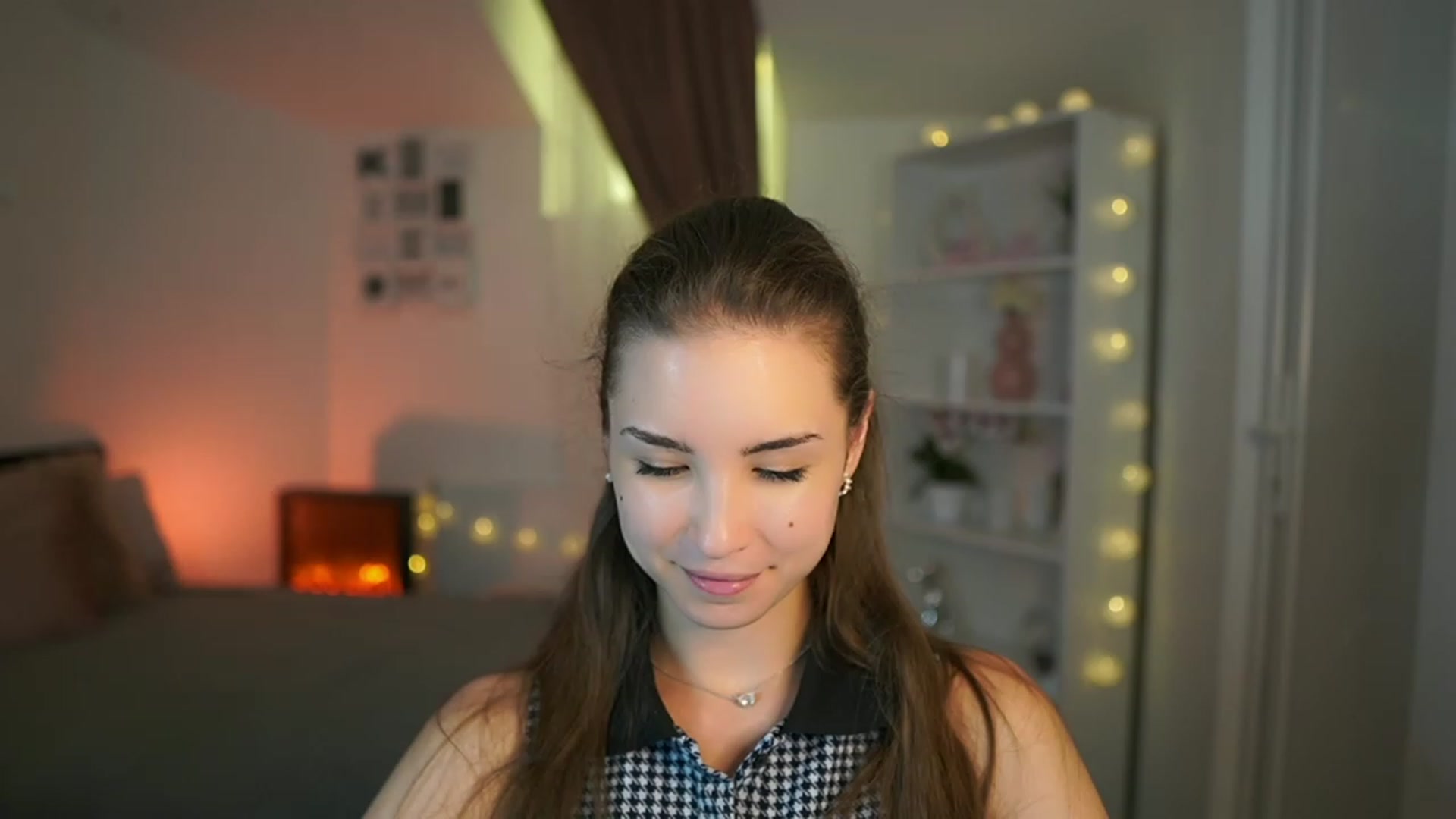 Gallery image thumbnail from Shy_jane's myfreecams stream on, 07/13/2023, 17:54 image 10 of 20