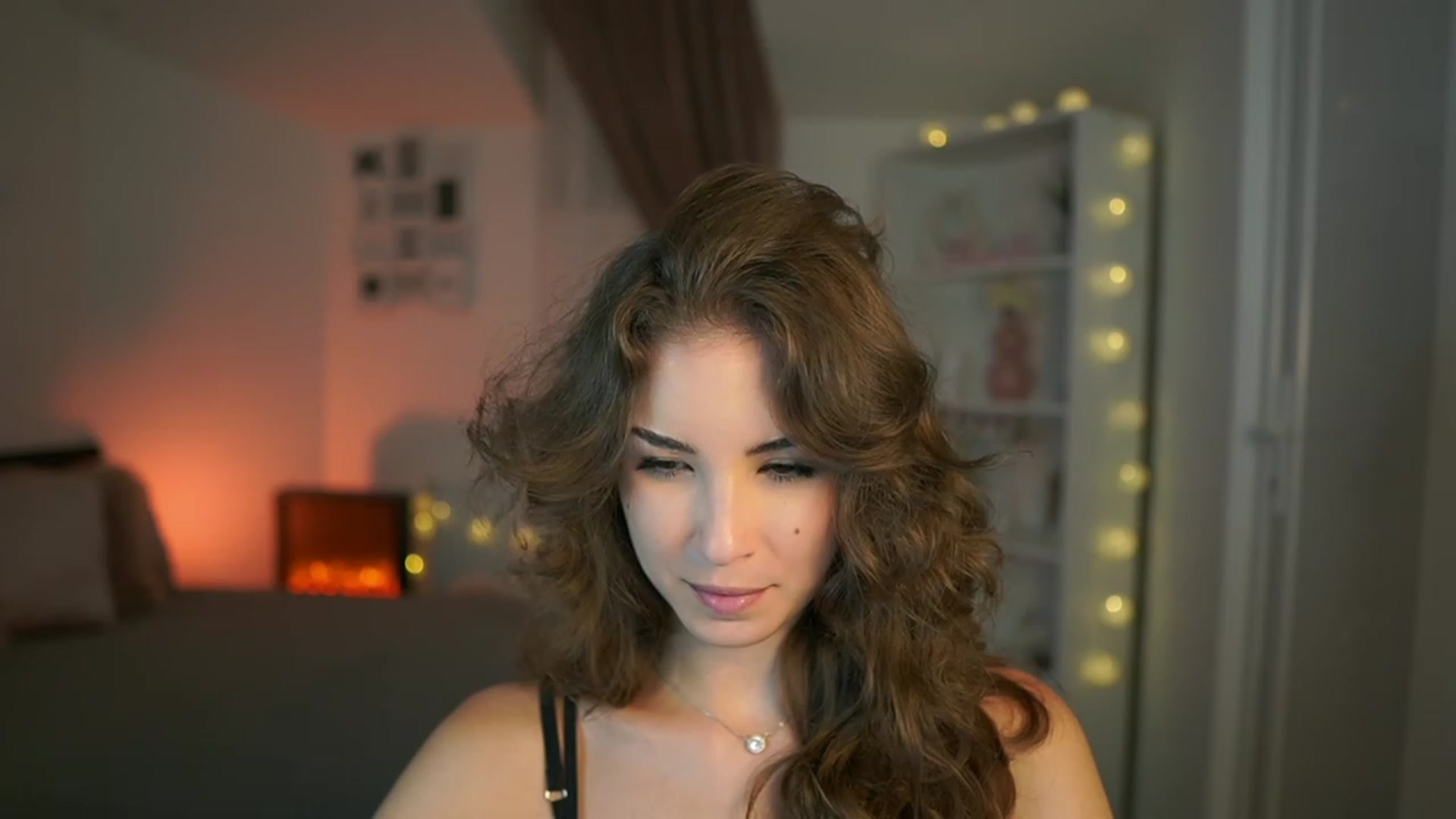 Gallery image thumbnail from Shy_jane's myfreecams stream on, 07/14/2023, 15:26 image 7 of 20