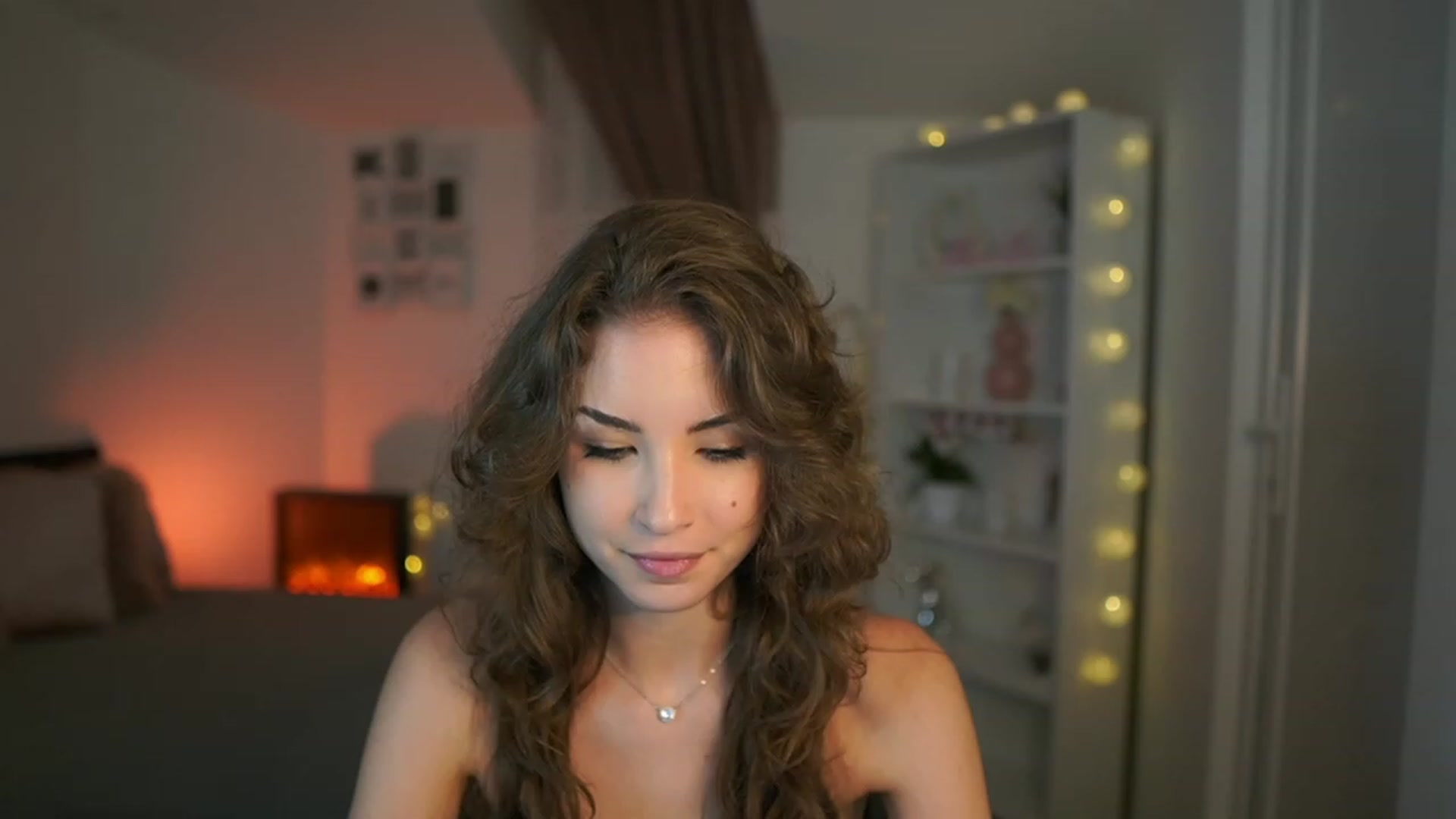 Gallery image thumbnail from Shy_jane's myfreecams stream on, 07/14/2023, 16:17 image 1 of 20