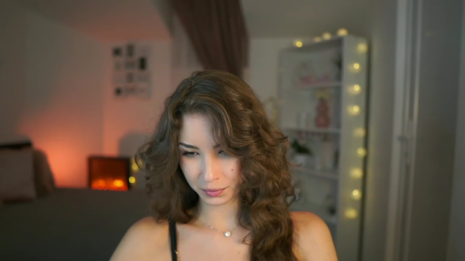 Gallery image thumbnail from Shy_jane's myfreecams stream on, 07/14/2023, 18:00 image 1 of 20