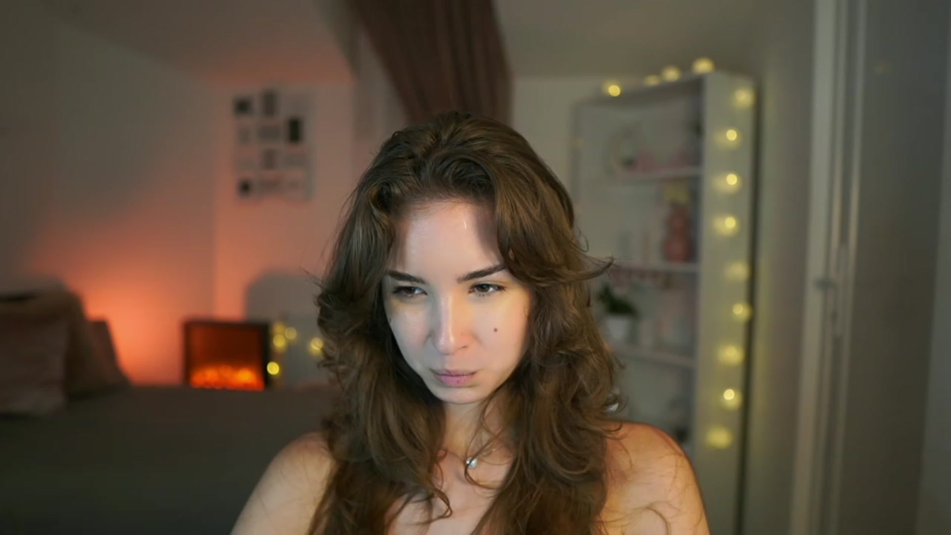 Gallery image thumbnail from Shy_jane's myfreecams stream on, 07/18/2023, 11:24 image 4 of 20