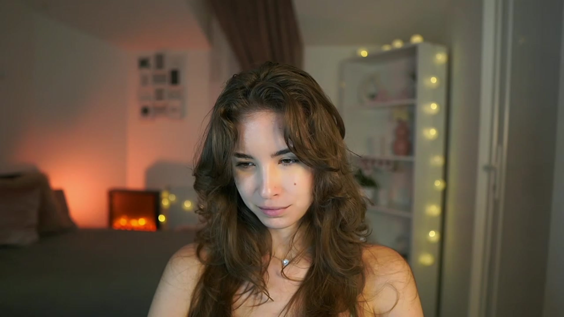 Gallery image thumbnail from Shy_jane's myfreecams stream on, 07/18/2023, 11:24 image 13 of 20