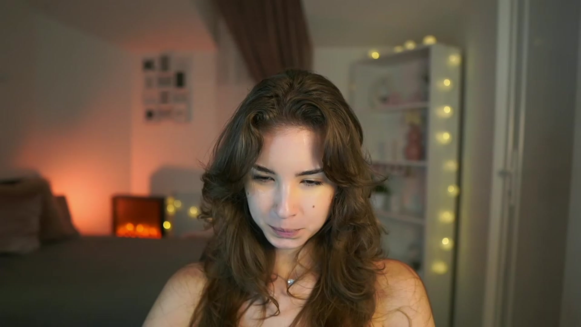 Gallery image thumbnail from Shy_jane's myfreecams stream on, 07/18/2023, 11:24 image 5 of 20