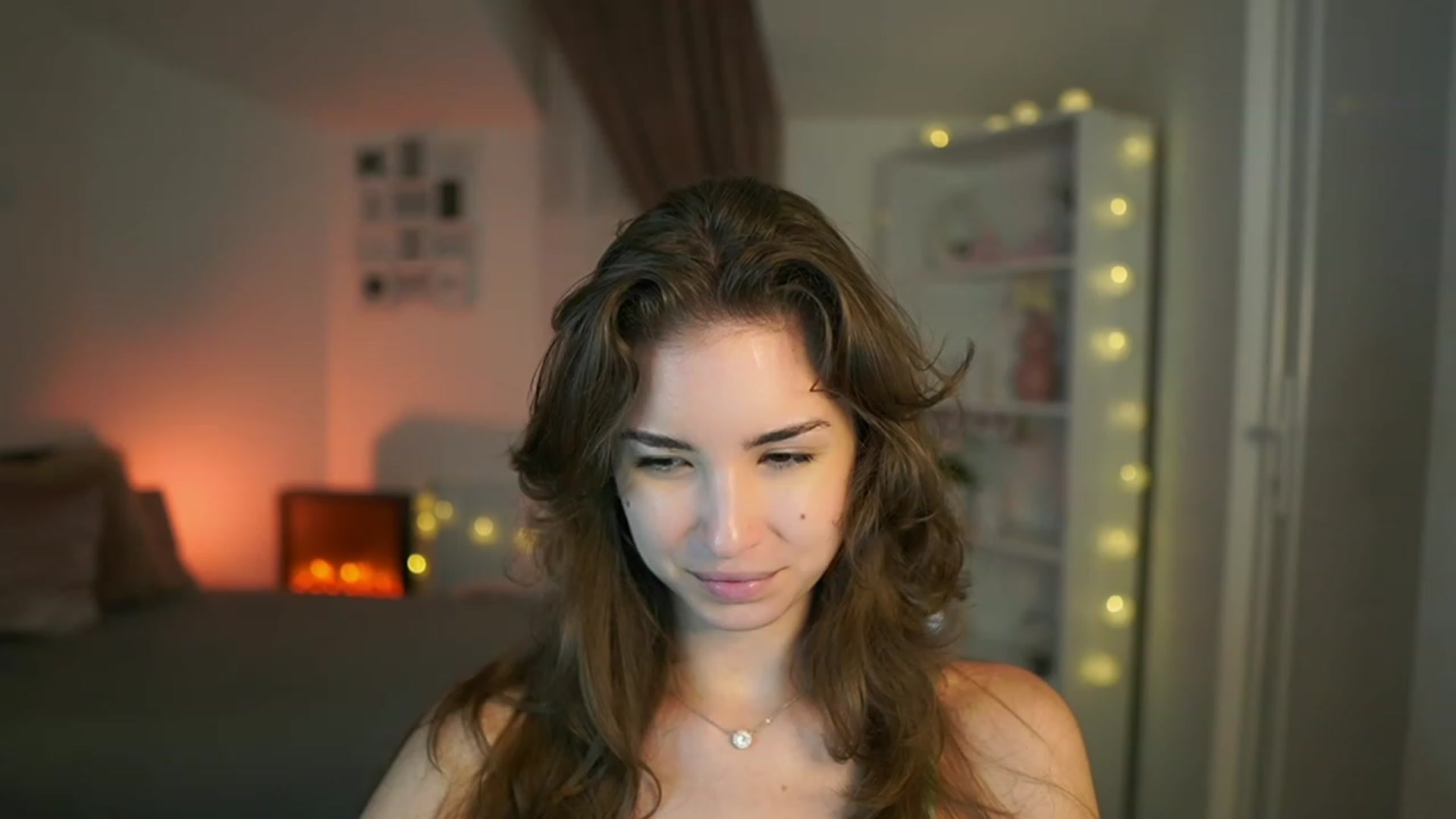 Gallery image thumbnail from Shy_jane's myfreecams stream on, 07/18/2023, 12:10 image 11 of 20