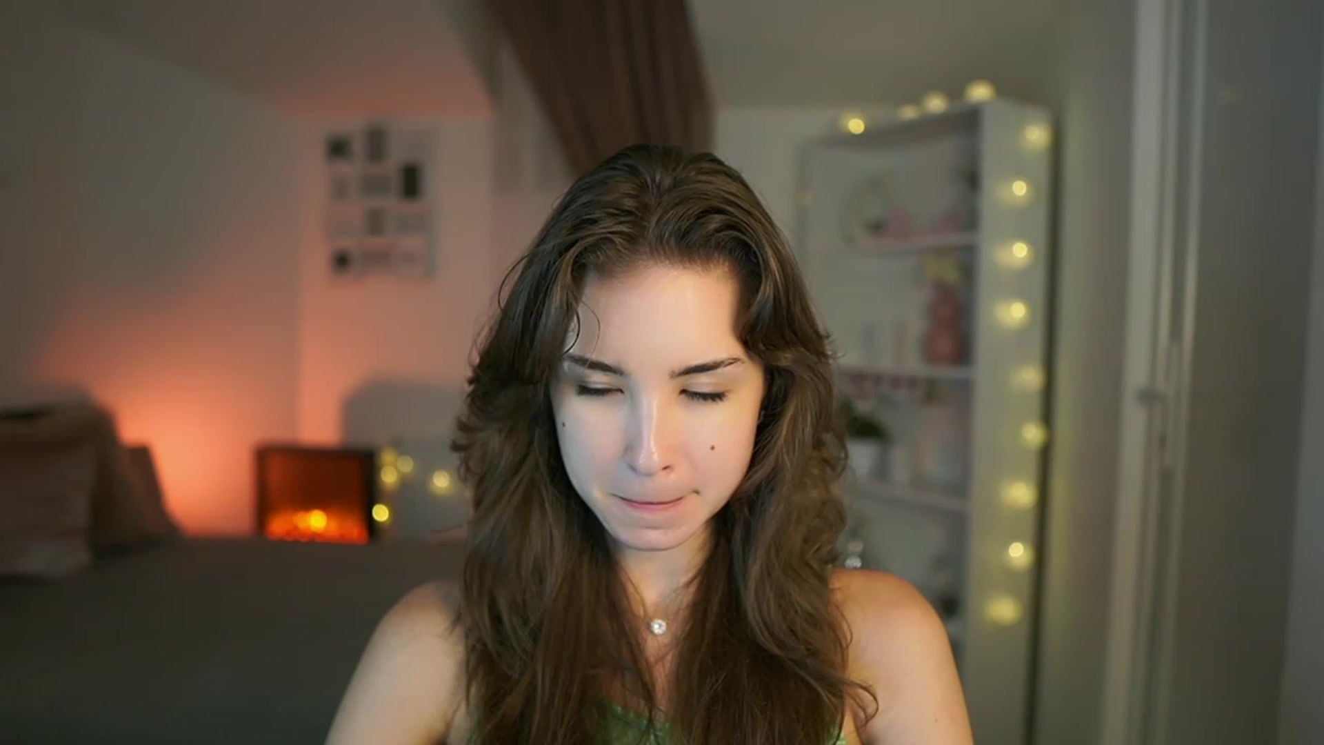 Gallery image thumbnail from Shy_jane's myfreecams stream on, 07/18/2023, 17:08 image 1 of 20