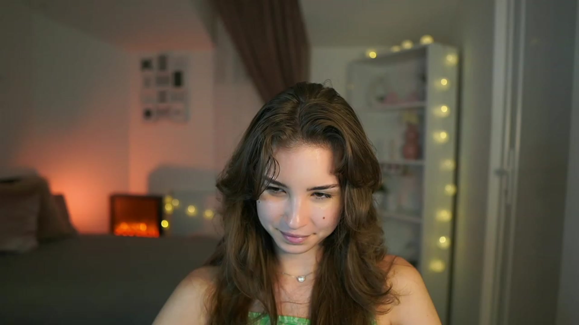 Gallery image thumbnail from Shy_jane's myfreecams stream on, 07/18/2023, 17:55 image 19 of 20