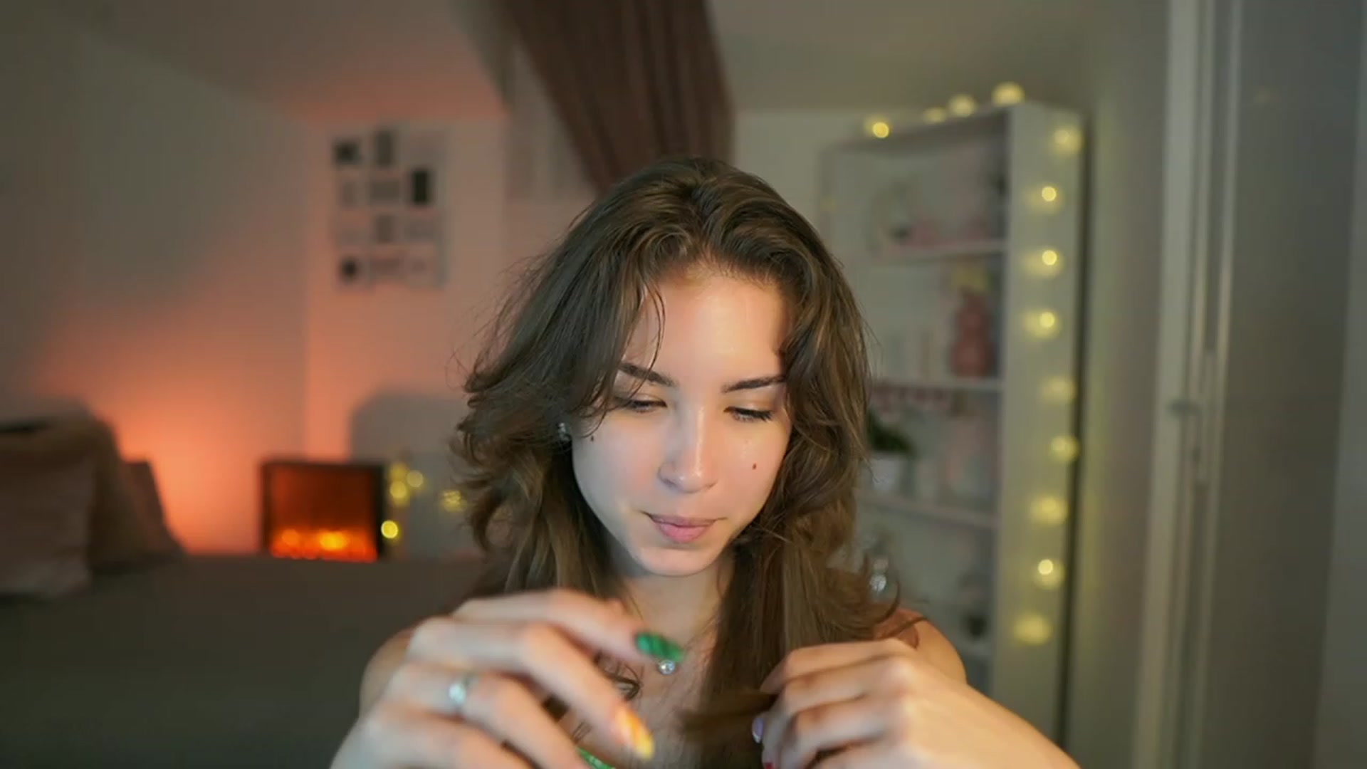 Gallery image thumbnail from Shy_jane's myfreecams stream on, 07/18/2023, 17:55 image 1 of 20