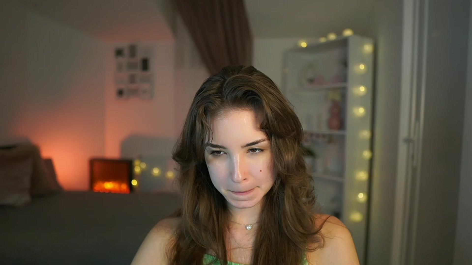 Gallery image thumbnail from Shy_jane's myfreecams stream on, 07/18/2023, 17:55 image 15 of 20