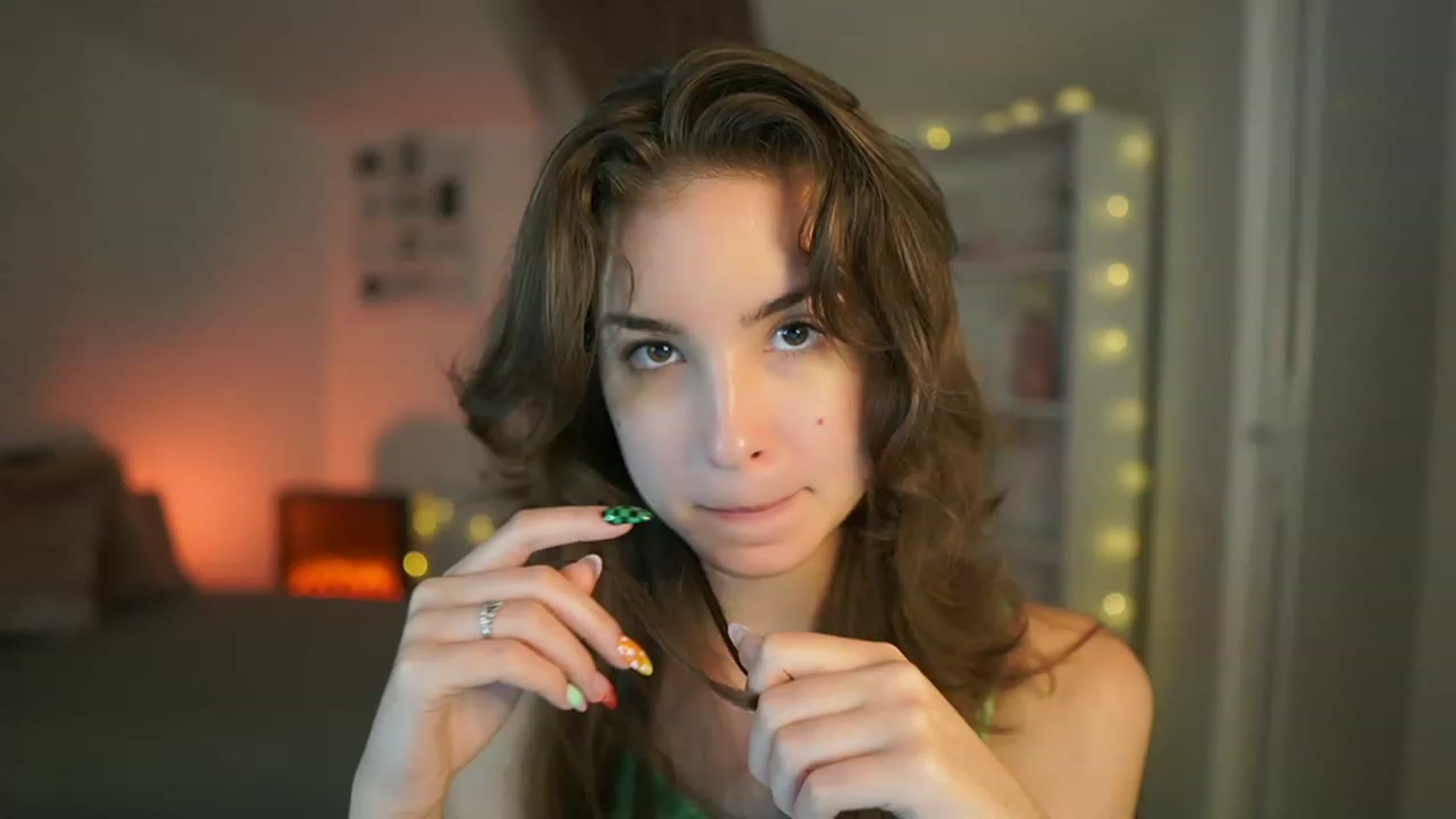 Gallery image thumbnail from Shy_jane's myfreecams stream on, 07/18/2023, 17:55 image 4 of 20