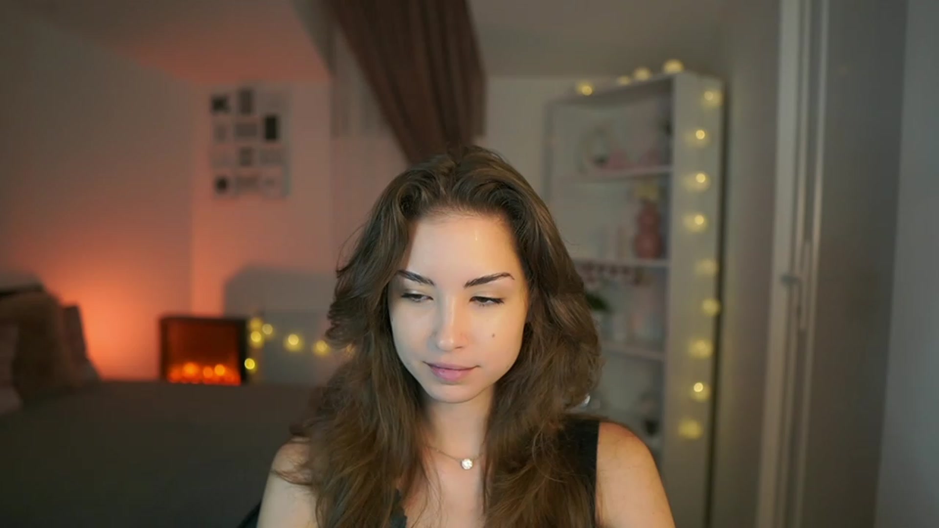 Gallery image thumbnail from Shy_jane's myfreecams stream on, 07/23/2023, 08:49 image 5 of 20